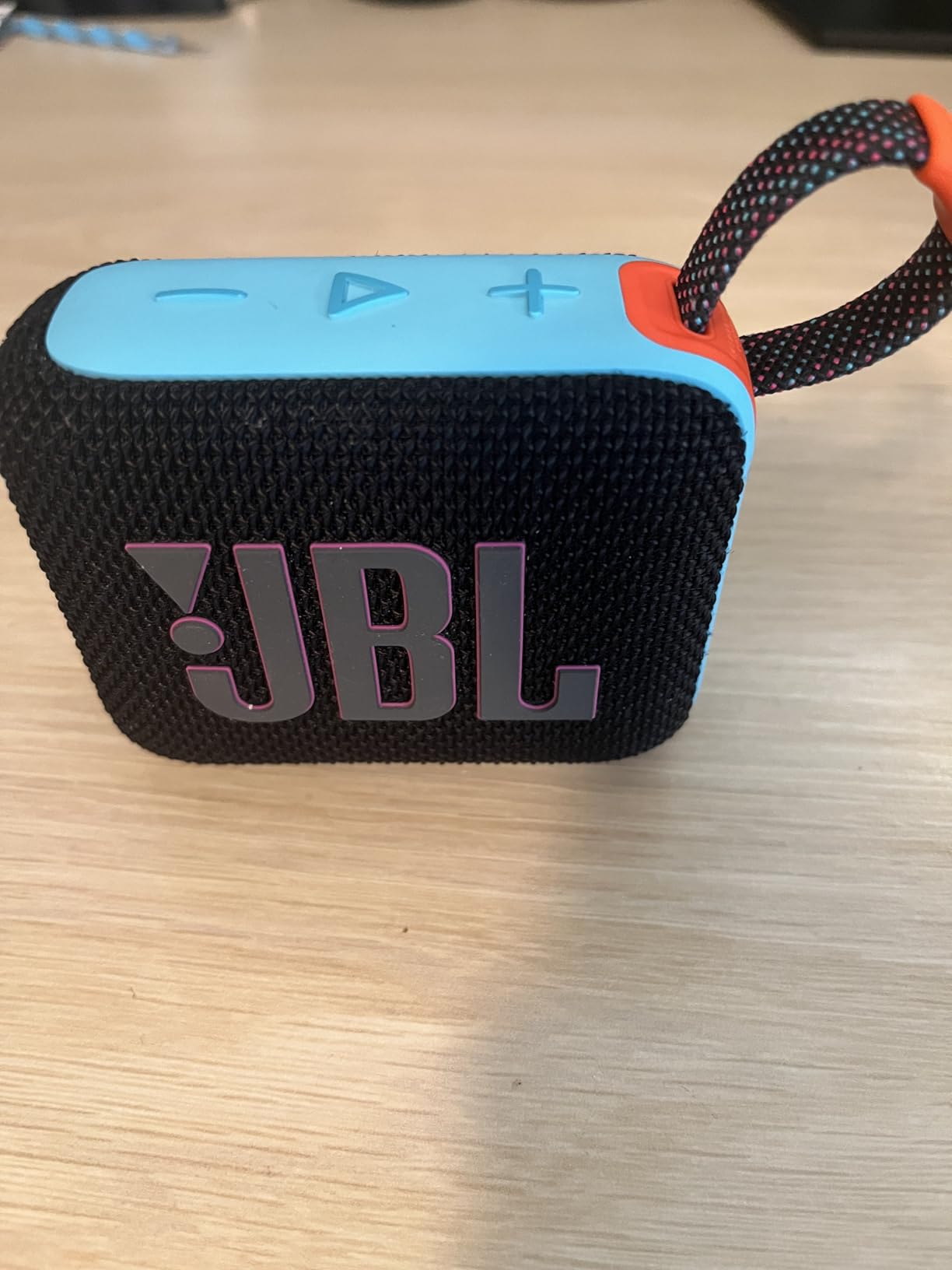JBL Go 4 - Ultra-Portable, Waterproof and Dustproof Bluetooth Speaker, Big JBL Pro Sound with Punchy bass, 7-Hour Built-in Battery, Made in Part with Recycled Materials (Black) customer photo 2