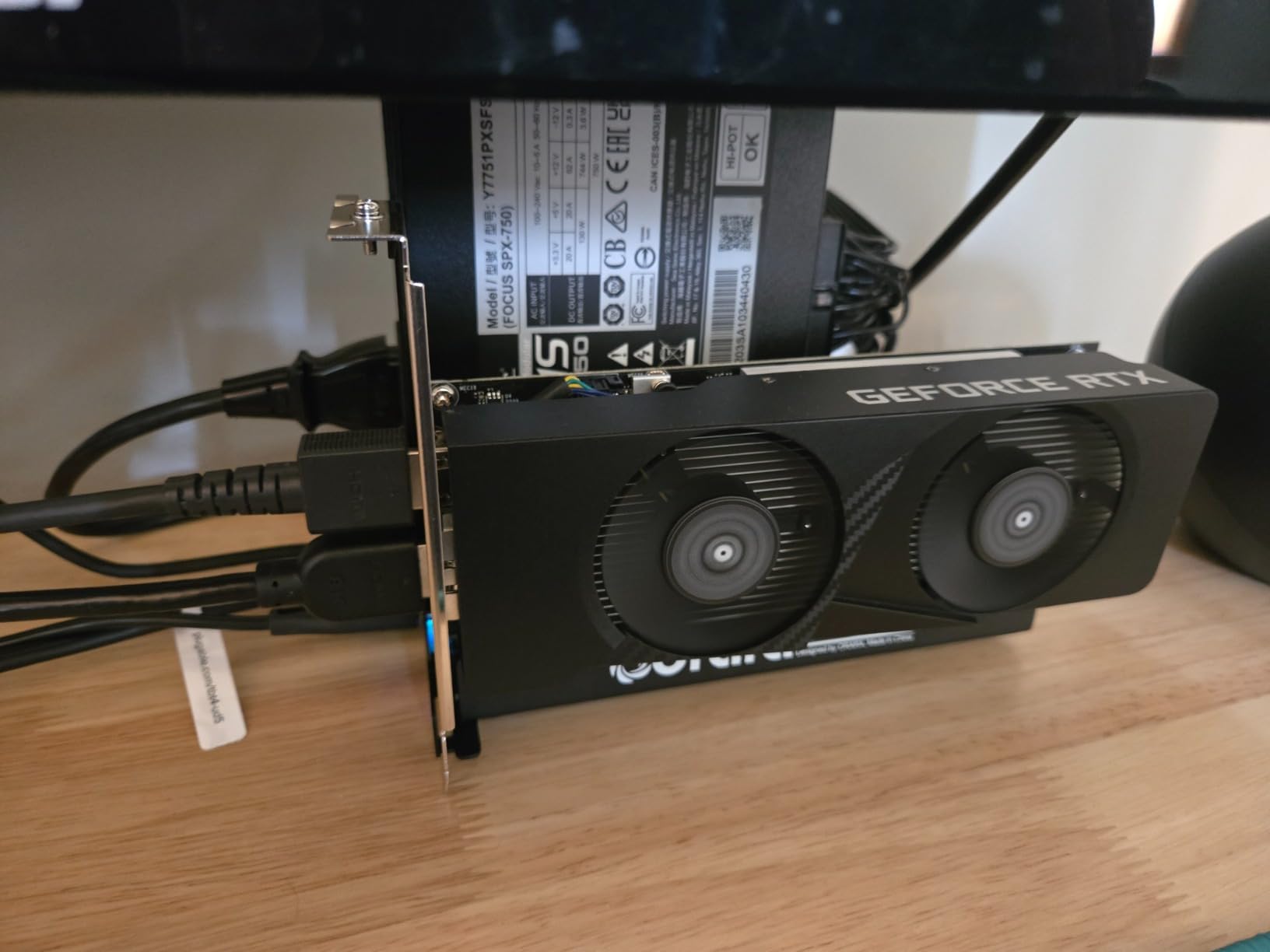 External GPU Dock Station, Mini eGPU Enclosure Only Compatible with Thunderbolt 3/4, USB4 40Gbps Graphics Card Dock Compatible with NVIDIA/AMD PCIe, PD 85W, Daisy Chain, DC/ATX/SFX/Flex Support customer photo 2
