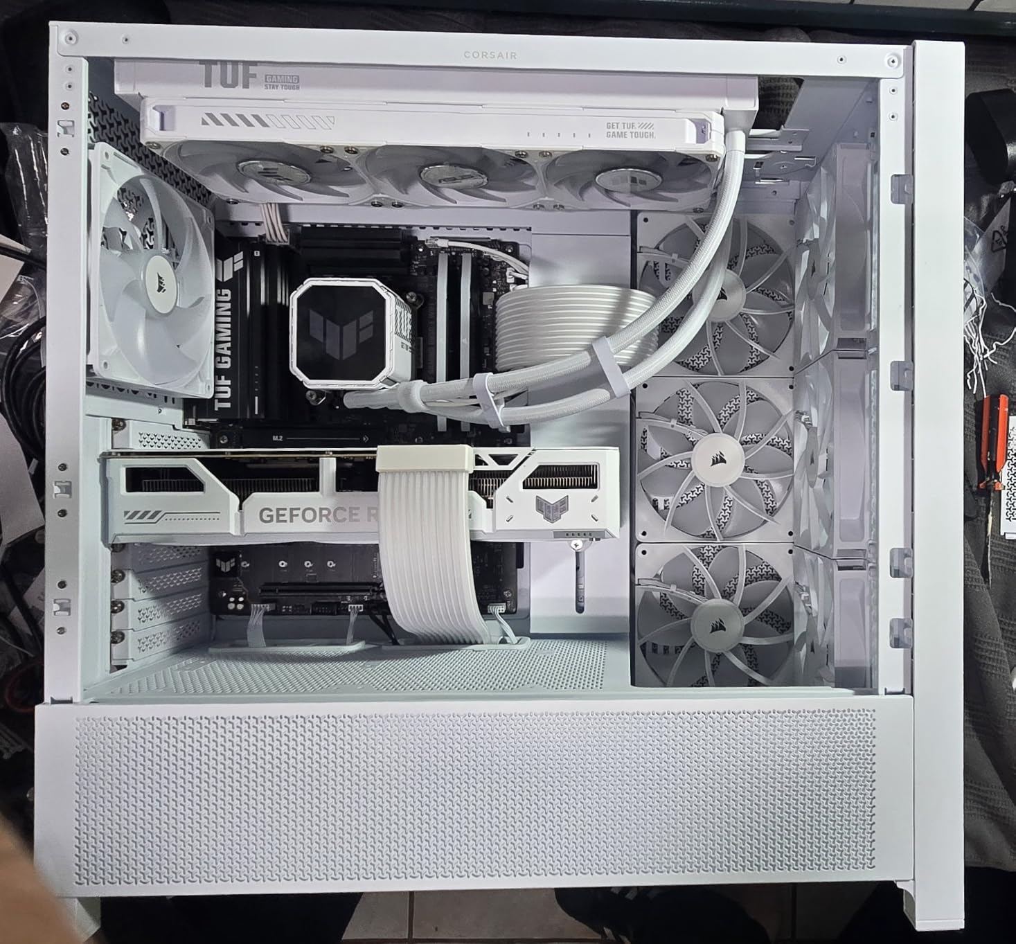 CORSAIR RS120 ARGB 120mm PWM Fan, Daisy-Chain Connection, Low-Noise, Magnetic Dome Bearing, Single Pack, Black customer photo 1