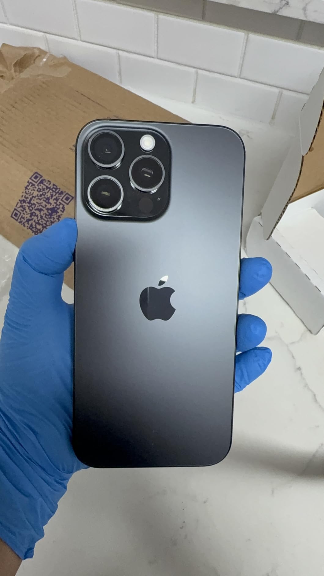 Apple iPhone 16 Pro Max, 512GB, Black Titanium - Unlocked (Renewed) customer photo 2