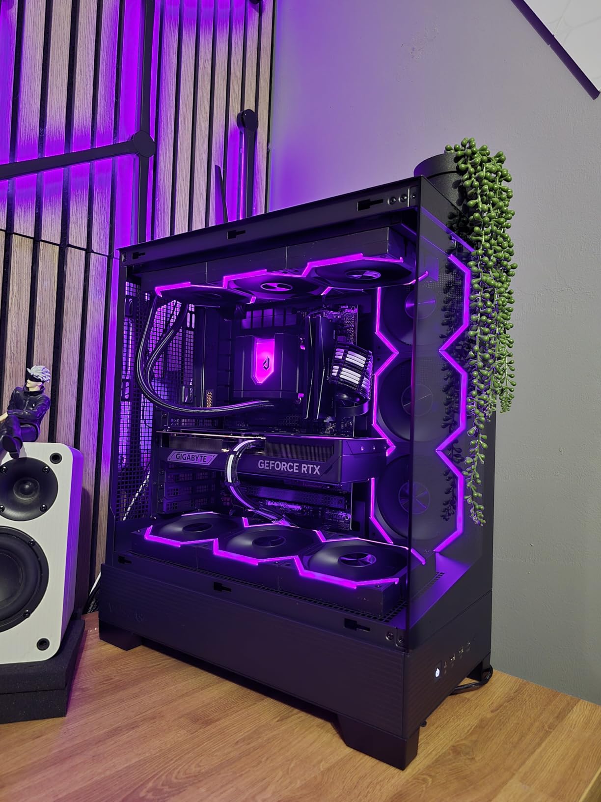 ASUS A31 Black ATX Mid-Tower Gaming Case, Dual Tempered Glass, Frameless, BTF Hidden Connectors, 360 AIO Support, Angled Base, ARGB, Optimized Airflow customer photo 2
