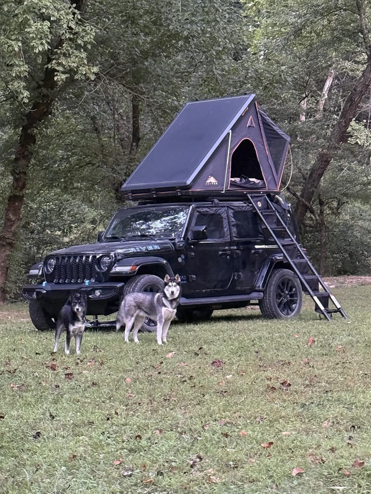 Explorer Pro Rooftop Tent Hard Shell, 2-3 Person Aluminum Roof Top Tent | Detachable Side Awning & Built-in LED Light Strip, Compatible with Truck Jeep SUV Van & Trailer, Pop Up for 4-Season Camping customer photo 2