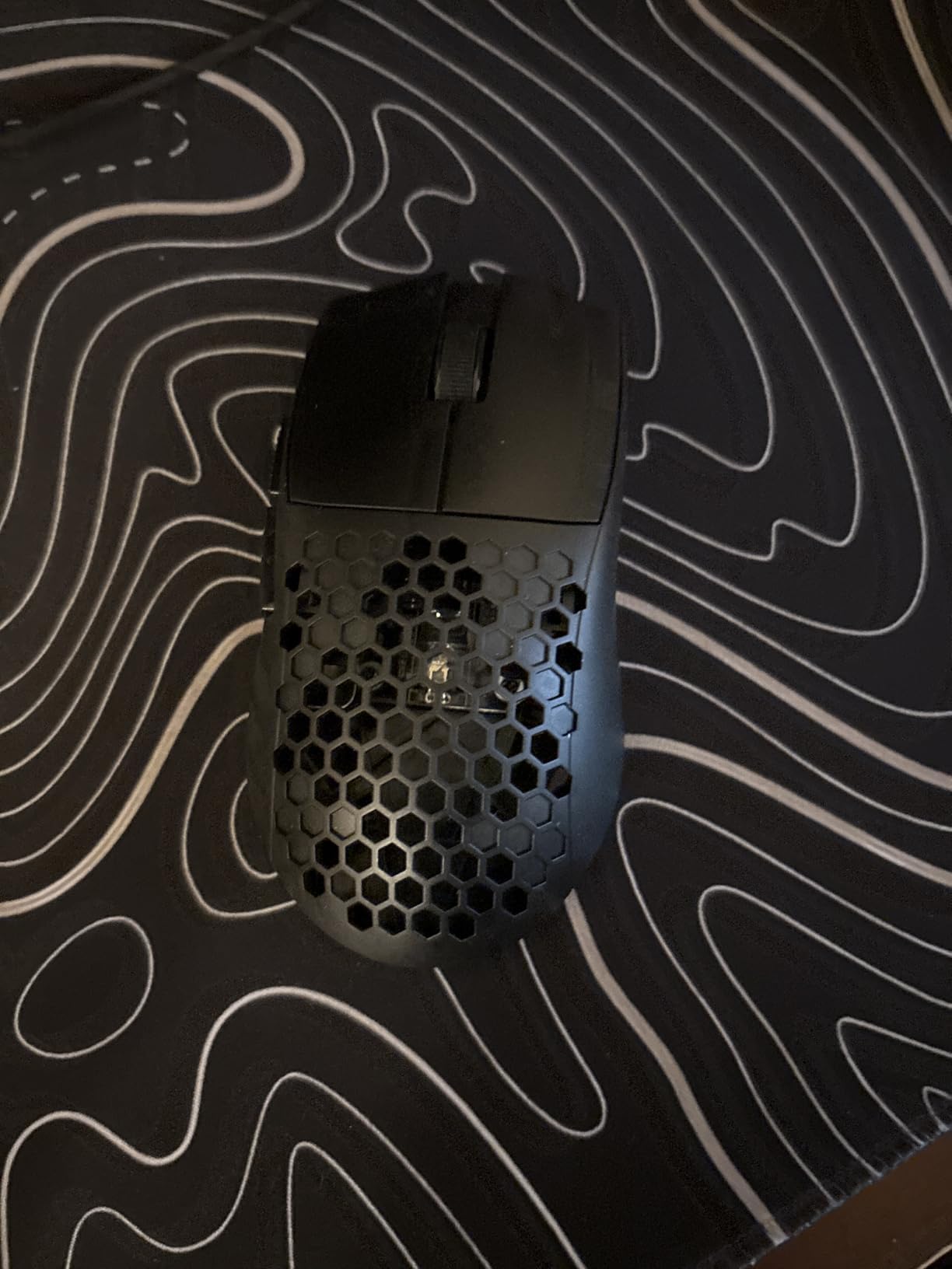 Redragon M617 Ultralight Honeycomb Shell Wired Gaming Mouse, 41g, 10,000 DPI, 6 Programmable Buttons, Drag-Free Paracord, Type-C Gamer Mouse with 2 Side Buttons for PC/Mac/Laptop, Black customer photo 1