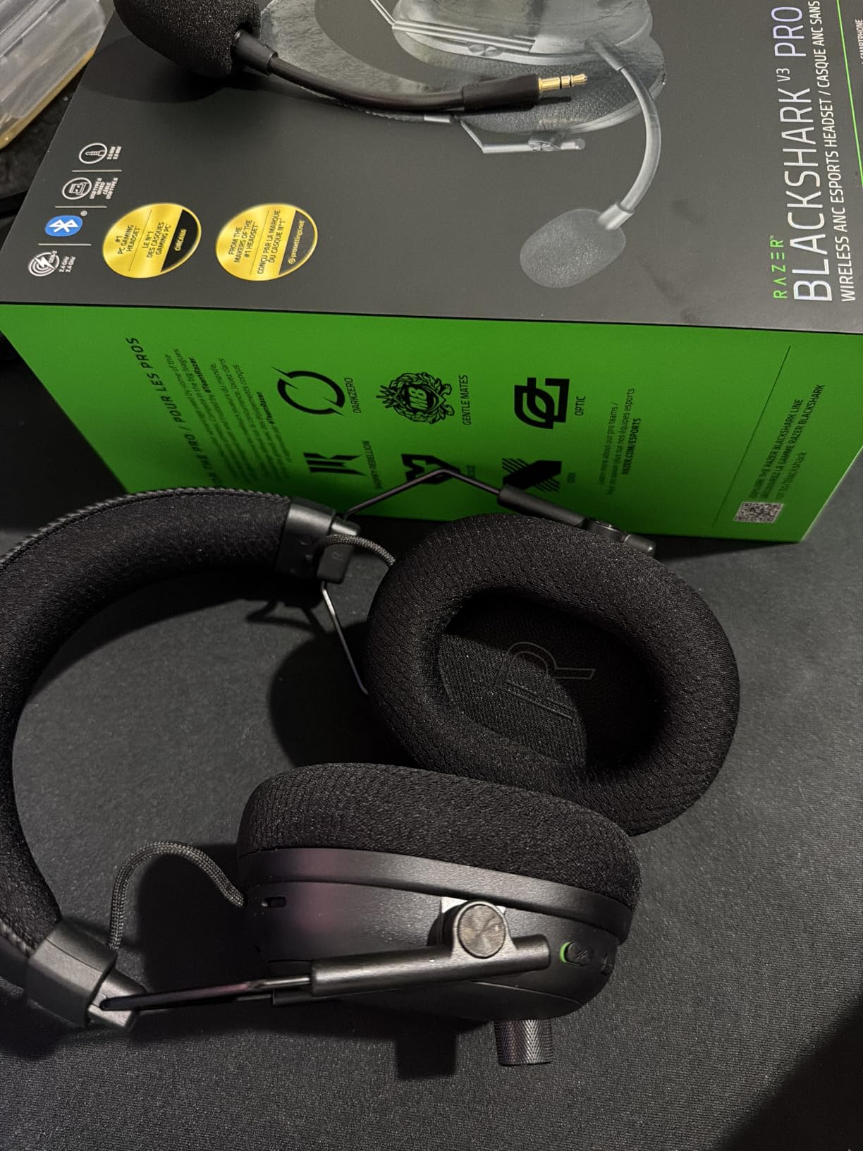 Razer BlackShark V3 Pro Wireless ANC Gaming Headset for PC | Full Band Mic, 50mm Drivers, 2.4 GHz, Bluetooth, USB, 3.5mm, 70 Hr Battery customer photo 1
