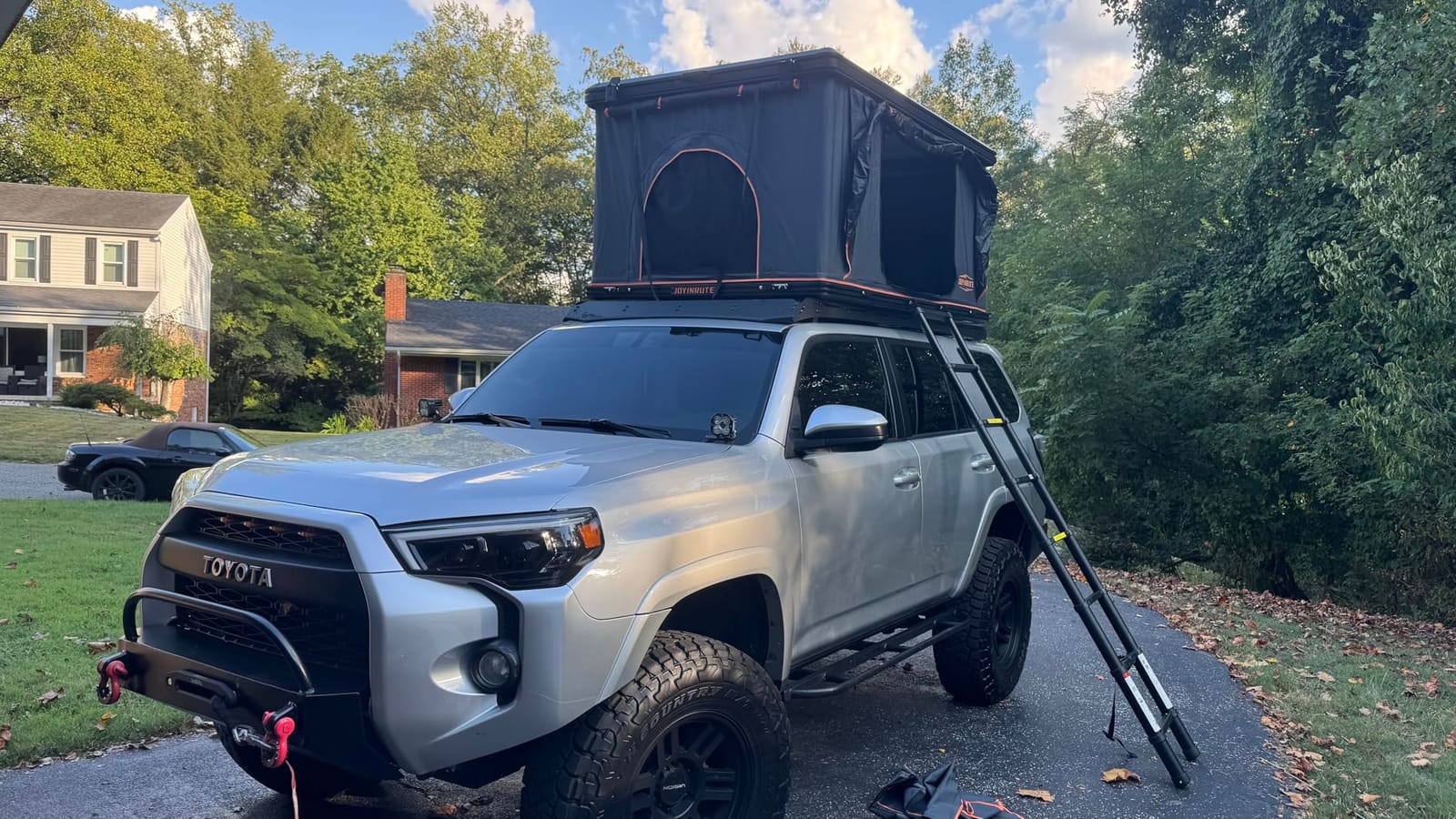Aluminum Rooftop Tent Hard Shell,Pop Up Roof Tent Hardshell | 2-layer mat,LED light strip,2 Person Car Roof Top Tent Camping for Jeep Truck SUV Trailer customer photo 1