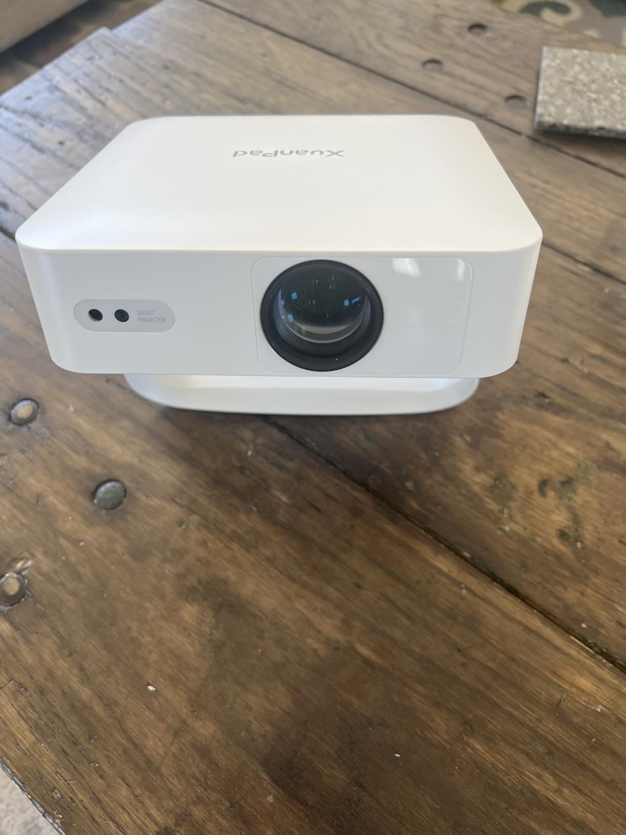 [Officially-Licensed App & Auto Focus] White Smart Mini Projector with WiFi and Bluetooth, XuanPad 4K Support Movie Projector, Portable Native 1080P Outdoor Projector with 360° Stand customer photo 2