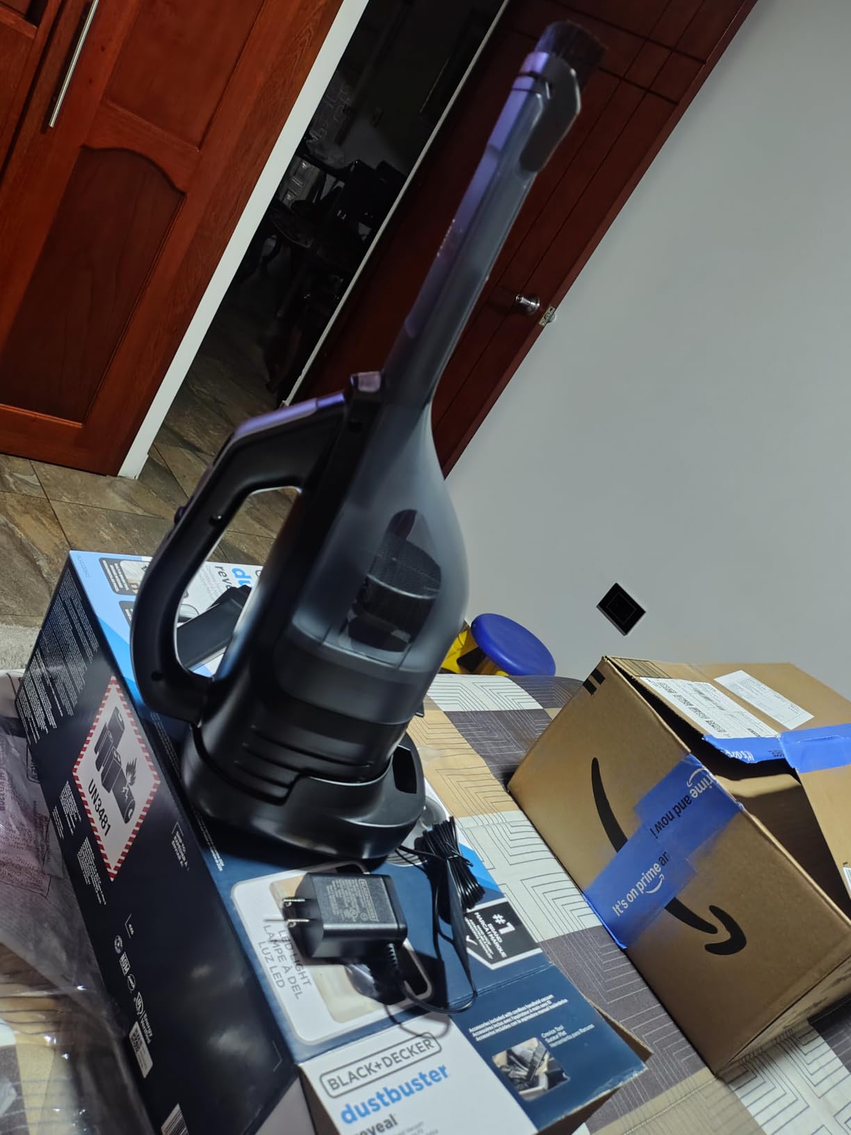 BLACK+DECKER Dustbuster Reveal Handheld Vacuum Cordless, Car Vacuum Portable Cordless, LED Light, Long Run Time, Rechargeable Lightweight Dust Buster, Includes Crevice Tool, Charging Base (HLVD320B42) customer photo 2