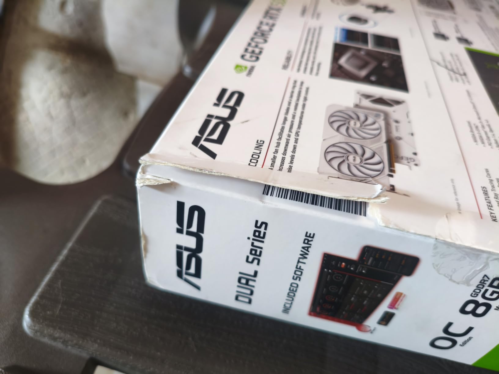 ASUS Dual GeForce RTX 5060 8GB GDDR7 White OC Edition Gaming Graphics Card customer photo 2