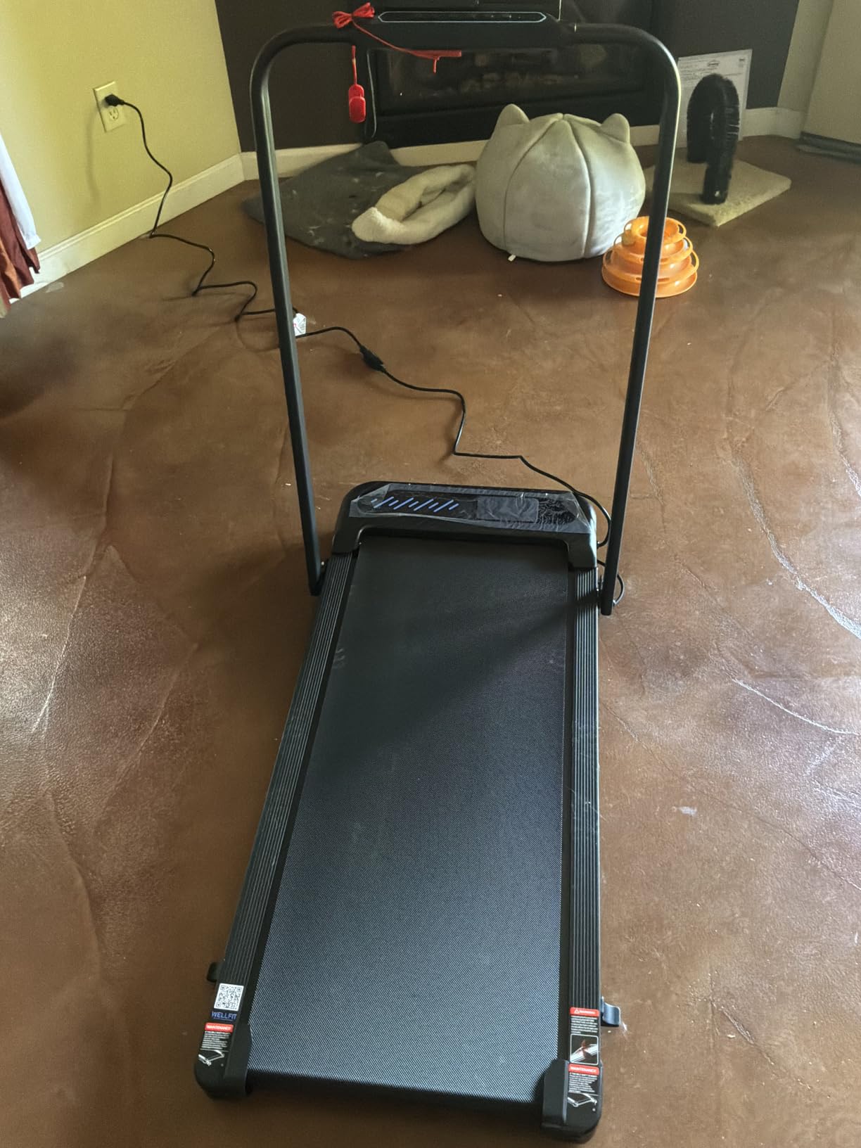 Cardirun Walking Pad with Incline and Stable Handle Bar, Foldable Treadmill | 350+ lbs Capacity, 3.0HP Quiet Under Desk Treadmills for Home, Portable Treadmill with APP, Remote Control and LED Display customer photo 2