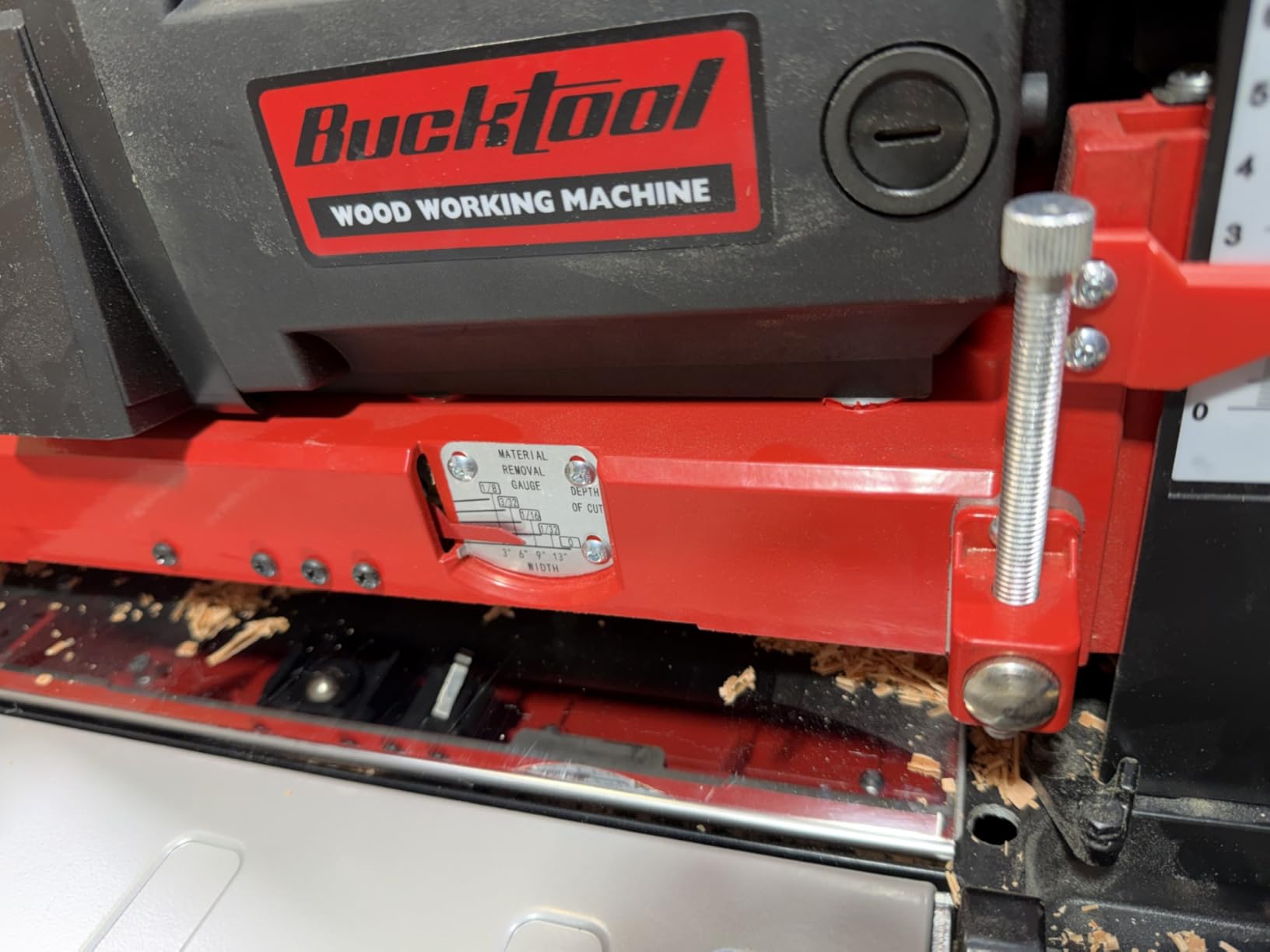 BUCKTOOL 13-Inch Benchtop Thickness Planer, 15A 3-Blade Cutterhead, 24.6 FPM Feed Speed, 13 x 6-Inch Capacity, 1/8-Inch Max Cut customer photo 2