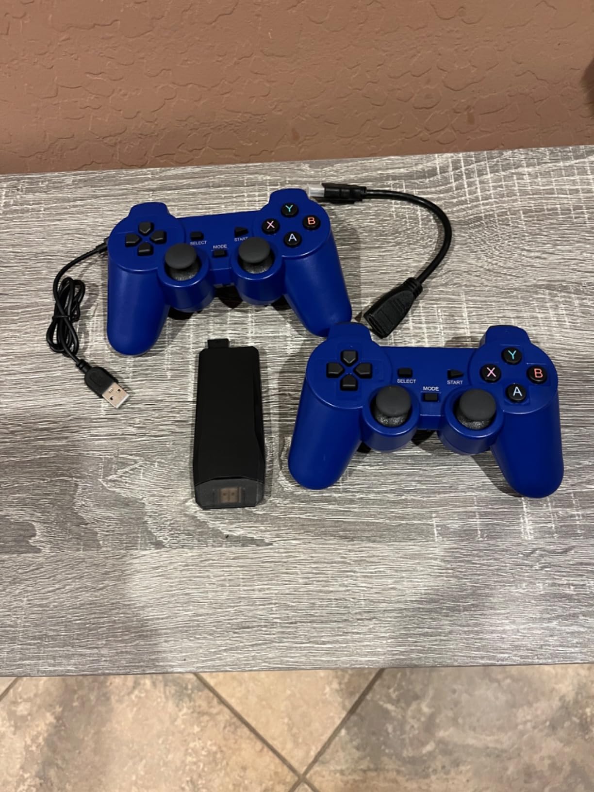 Wireless Retro Game Console, Retro Gaming Console with Built-in 9 Emulators, 25250+Games, 4K HDMI Output, Dual 2.4GHz Wireless Controller, Plug and Play Video Game Console (Deep Black) customer photo 1