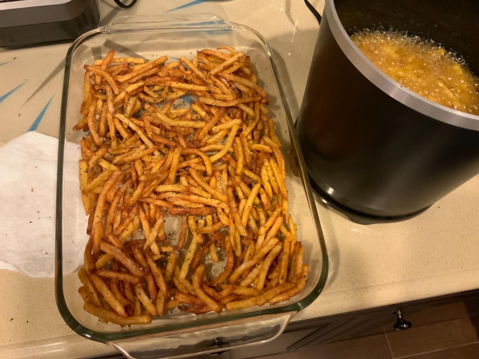 Presto 05411 GranPappy Electric Deep Fryer customer photo 2