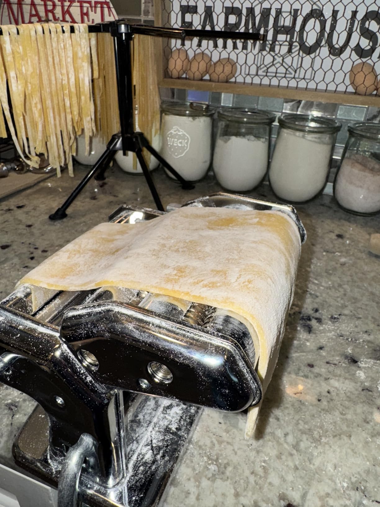 Imperia IPasta Classic Line. Pasta Machine 100% Made in Italy. Fresh pasta machine in steel. Manual roller with crank. Creates dough sheets for Lasagne, Tagliolini, Fettuccine. (End of line) customer photo 2