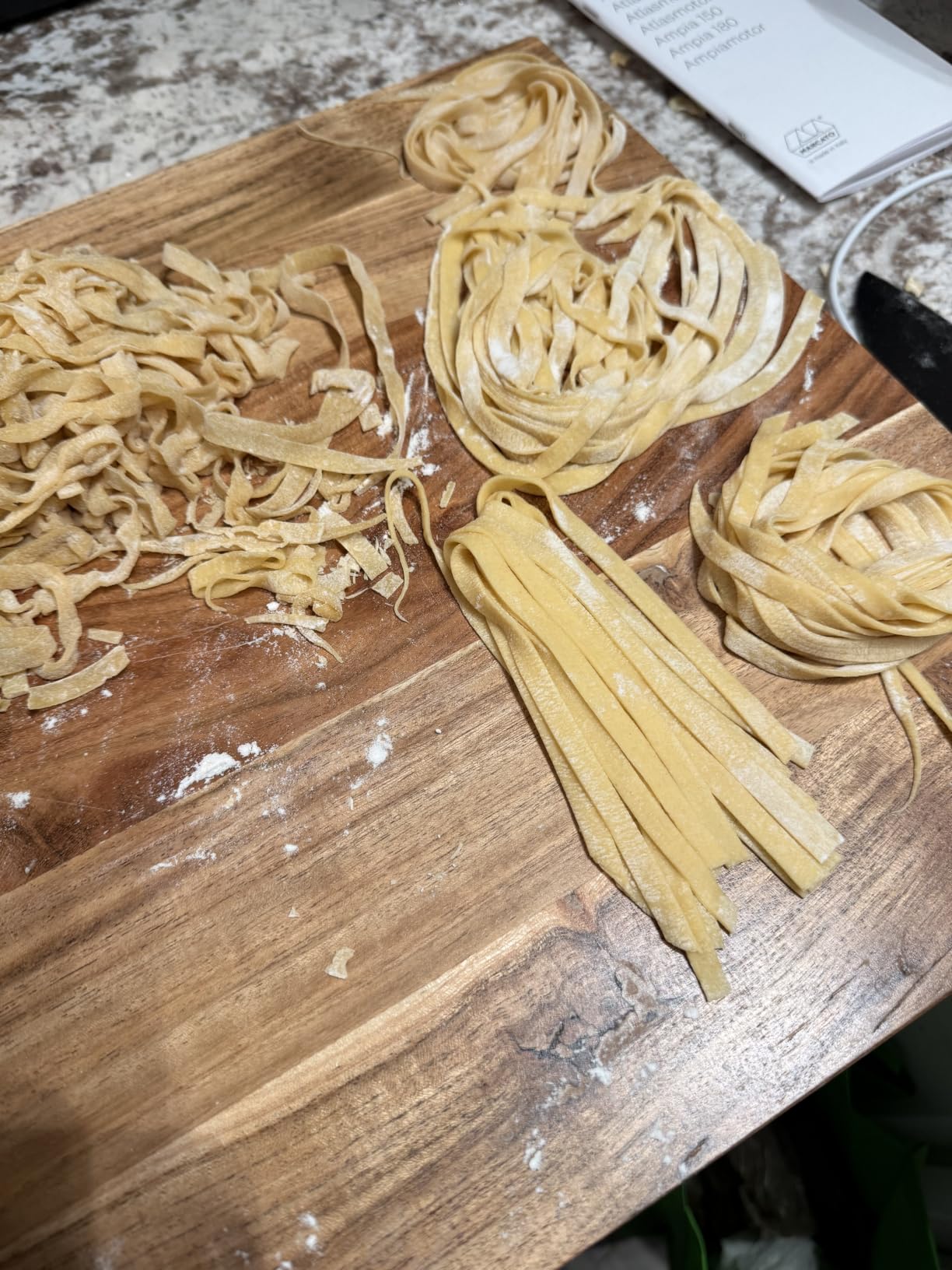MARCATO Atlas 150 Classic Manual Pasta Maker Machine, Made in Italy, Chrome Steel with Black Hand Crank. Makes Lasagna, Fettuccine & Tagliolini. Made in Italy customer photo 2