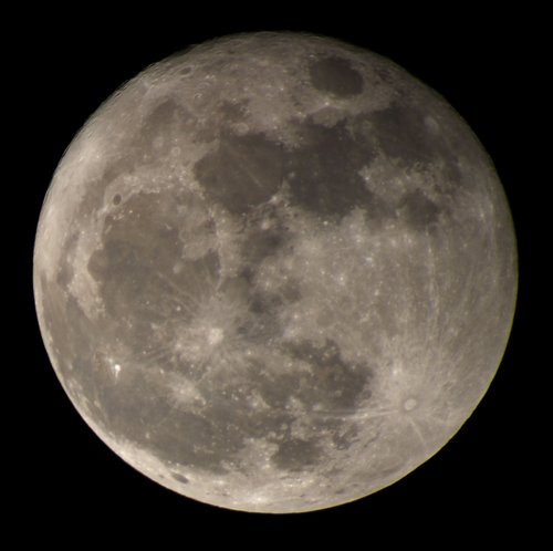 Celestron AstroMaster 70AZ Refractor Telescope for Moon & Planet Viewing customer photo 1