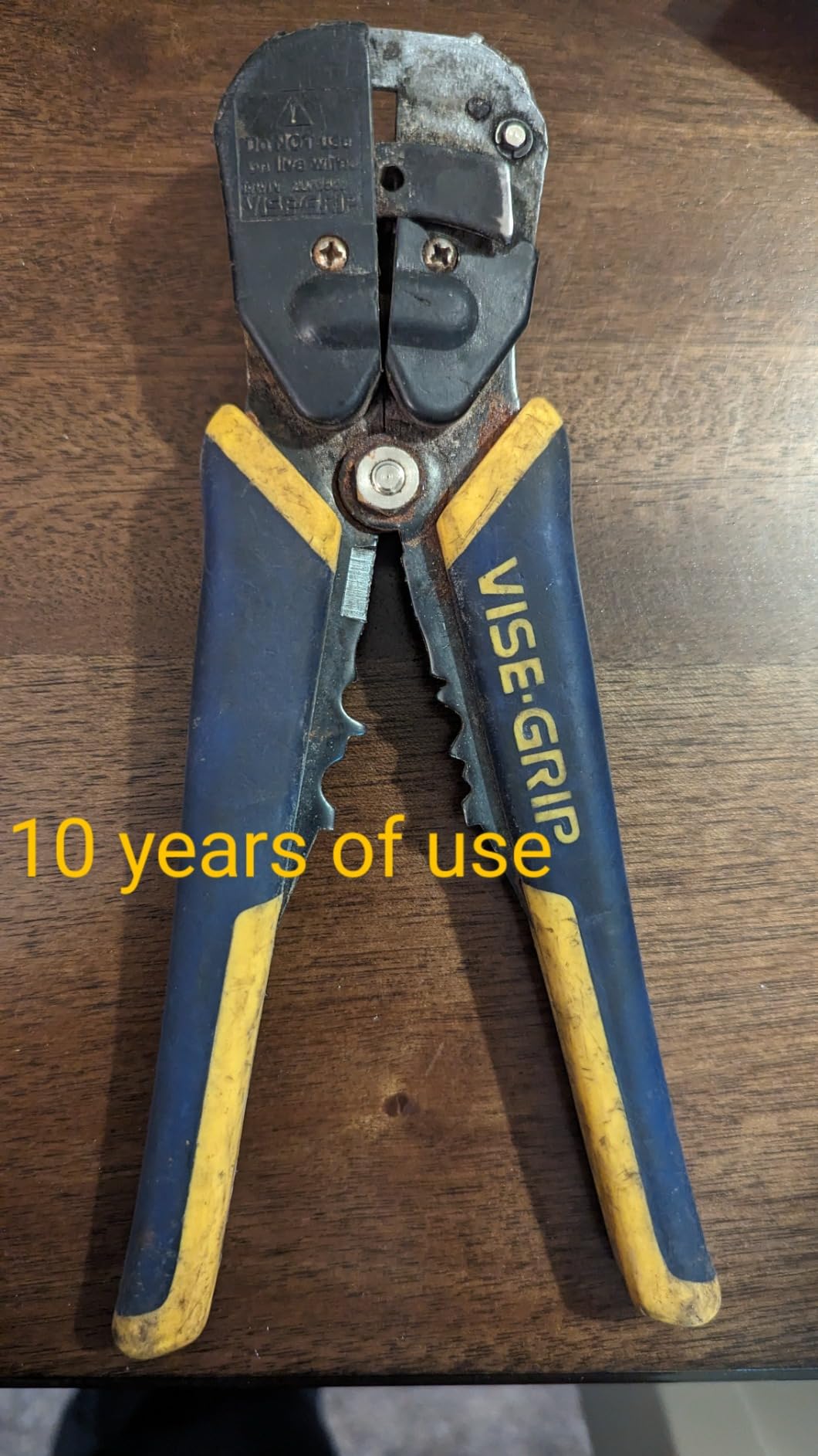 IRWIN Vise-Grip Wire Stripper, 2 Inch Jaw, Cuts 10-24 AWG, ProTouch for Comfort, Blue (2078300) customer photo 2