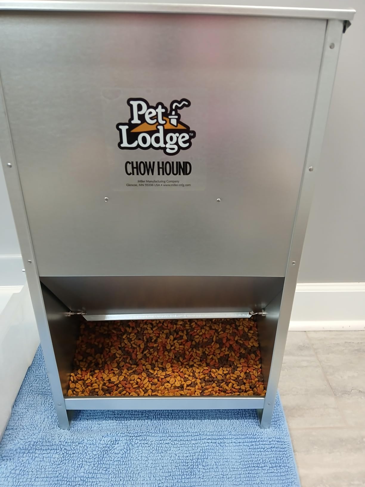 Pet Lodge® Automatic Dog Feeder | Chow Hound Outdoor Pet Feeder for Large Dogs | Tough Galvanized Steel | Made in USA | 50 Pound | Large Refillable Home Feeding Containers and Storage Dispensers for Dogs, Silver customer photo 2