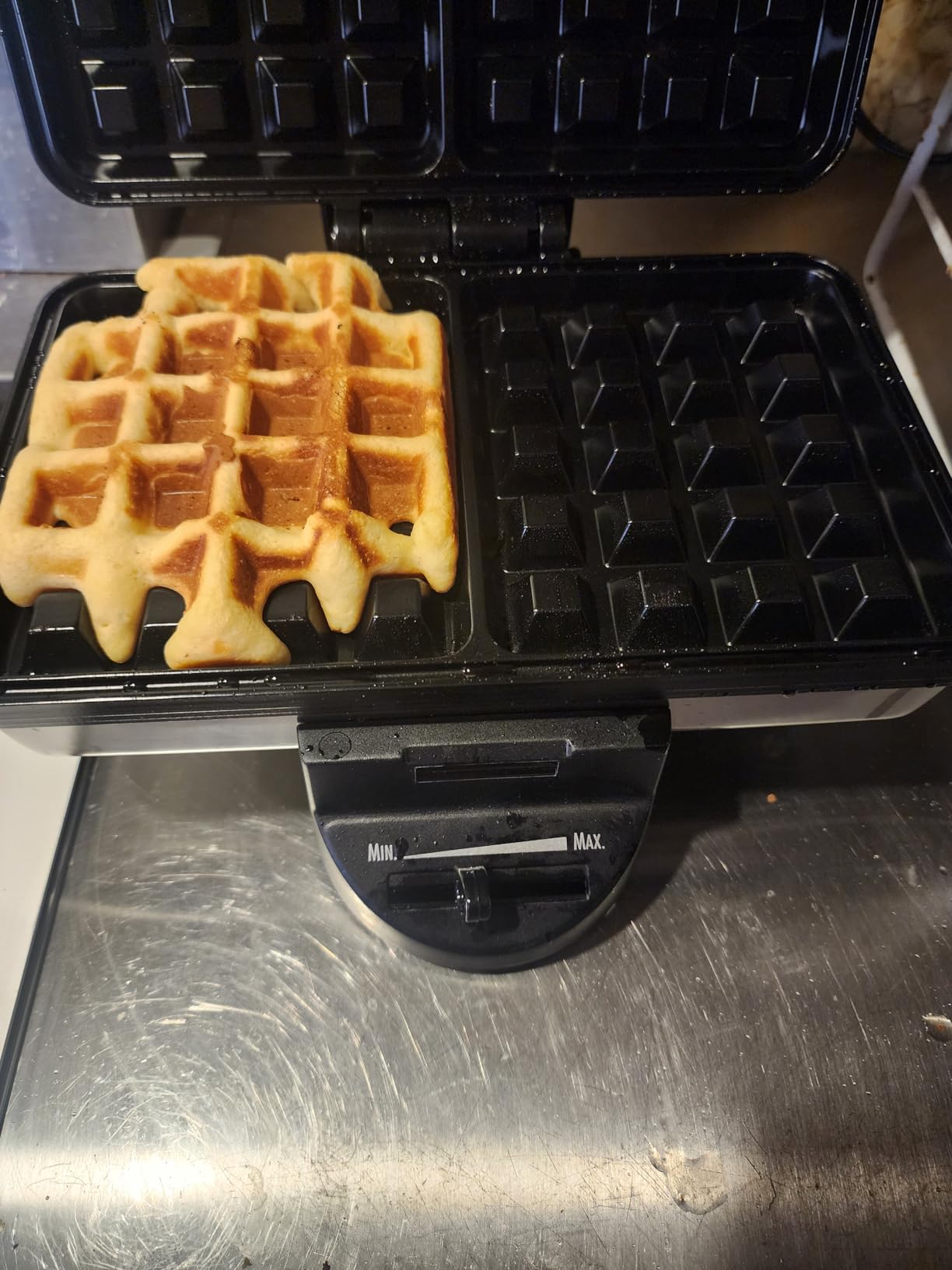 Hamilton Beach Belgian Waffle Maker with Shade Control | Makes 2 Waffles, Keto Chaffles, Hash Browns At Once | PFAS-Free Non-Stick Grids | Compact Design | Stainless Steel | 26009MN customer photo 2