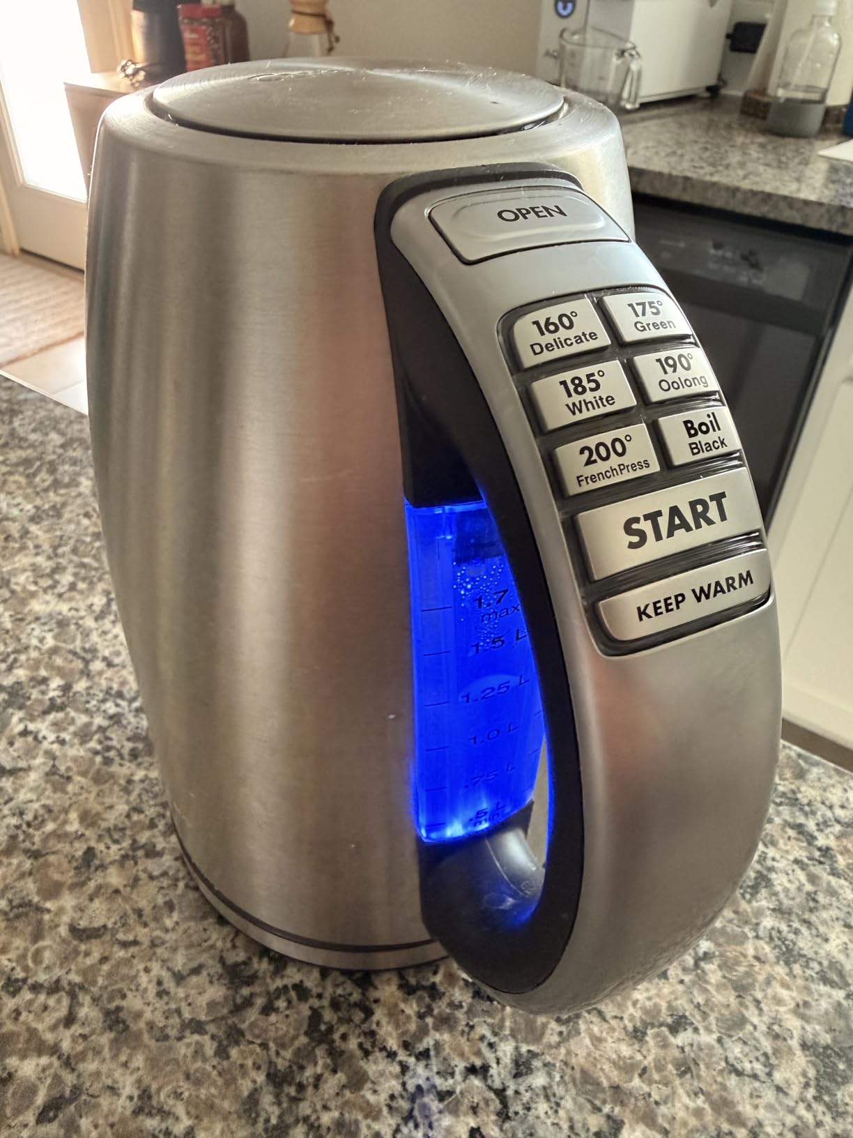 Cuisinart Electric Kettle, 1500W, 6 Temperature Presets, 1.7L, CPK-17P1 customer photo 1
