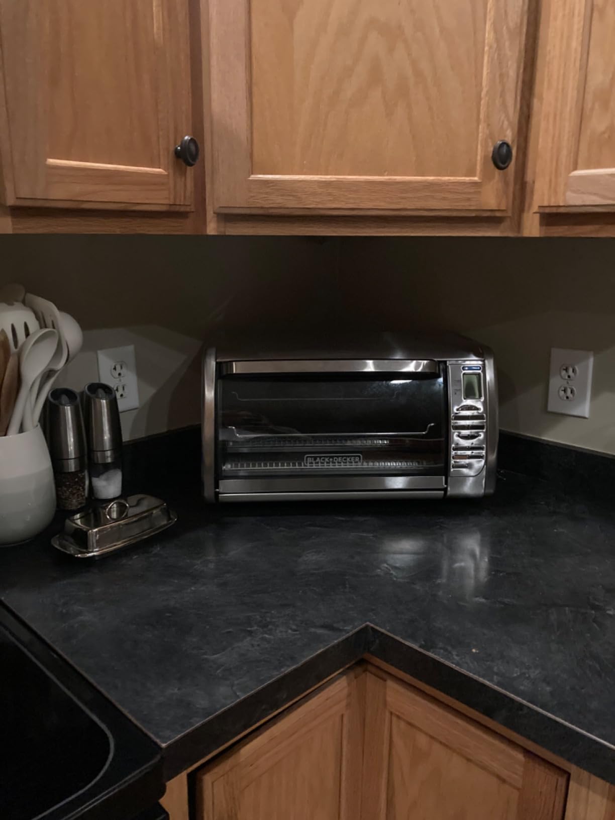 Black+Decker Countertop Convection Toaster Oven, 8 One-touch Cooking Functions, Stainless Steel customer photo 1