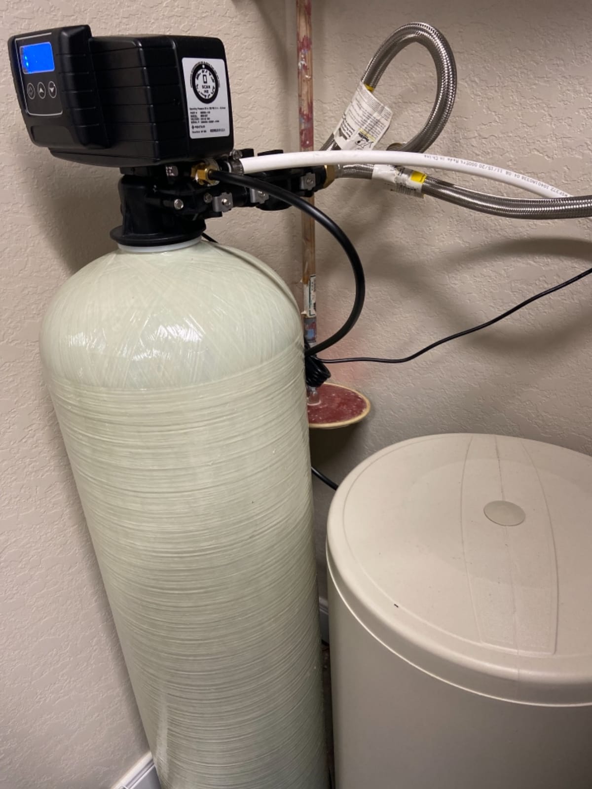 AFWFilters Iron Pro 2 Combination Water Softener Iron Filter Fleck 5600SXT Digital Metered Valve 64,000 Grain - High Flow for Whole House Use - Removes Hardness, Iron, Manganese, Sediment, Rust customer photo 2