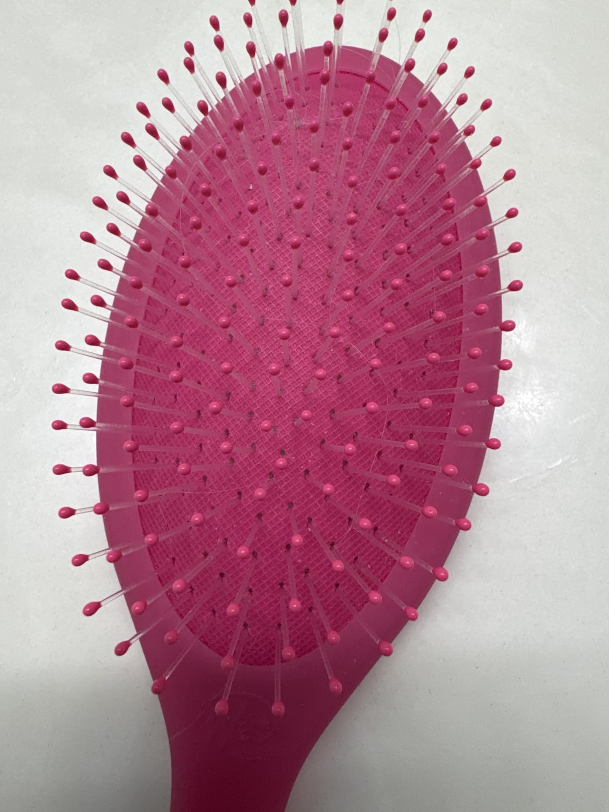Wet Brush Detangling Brush, Original Detangler Brush (Pink) - Wet & Dry Tangle-Free Hair Brush for Women & Men - No Tangle Soft & Flexible Bristles for Straight, Curly, & Thick Hair customer photo 1