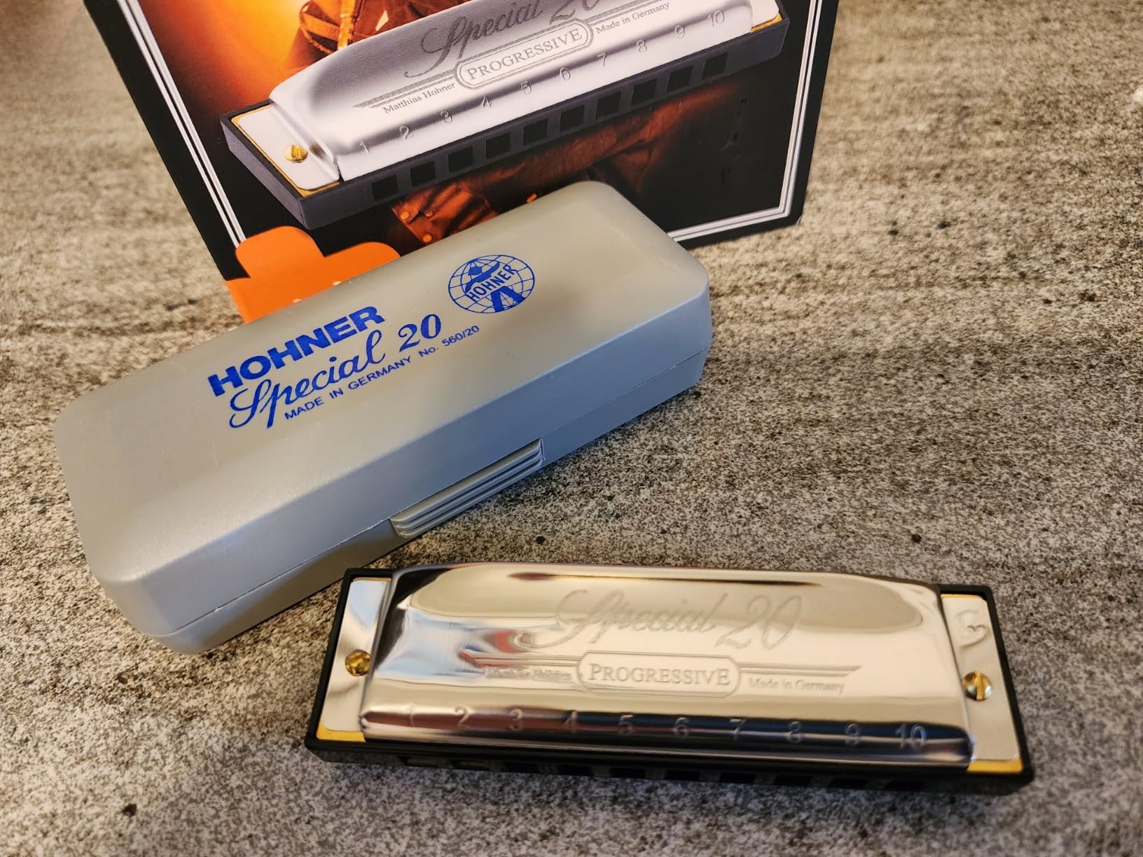 Hohner Special 20 Diatonic Harmonica, C-major - Professional, Responsive Reeds, Injection Molded Plastic Comb with Projecting Mouthpiece customer photo 2