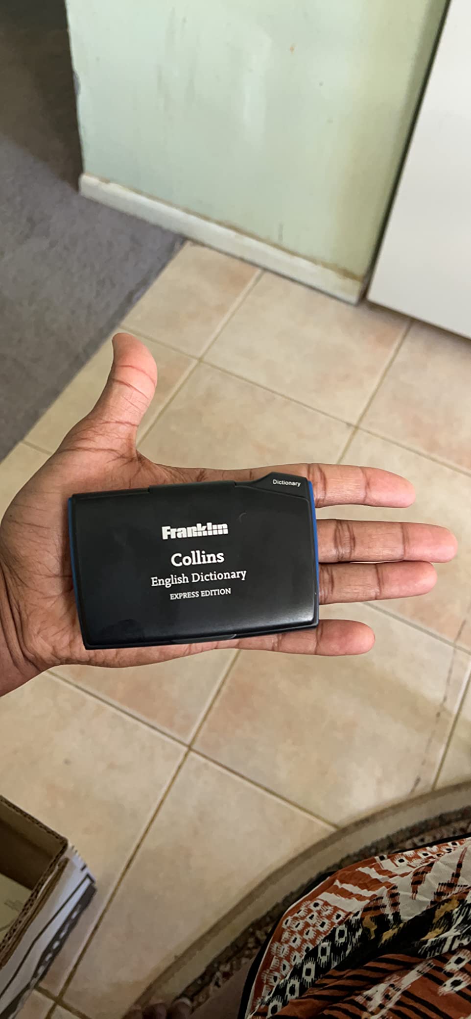 Franklin Collins English Digital Dictionary Express Edition - Your Language Companion with Thesaurus, Games, Converters with Synonyms and Antonyms - Electronic customer photo 1