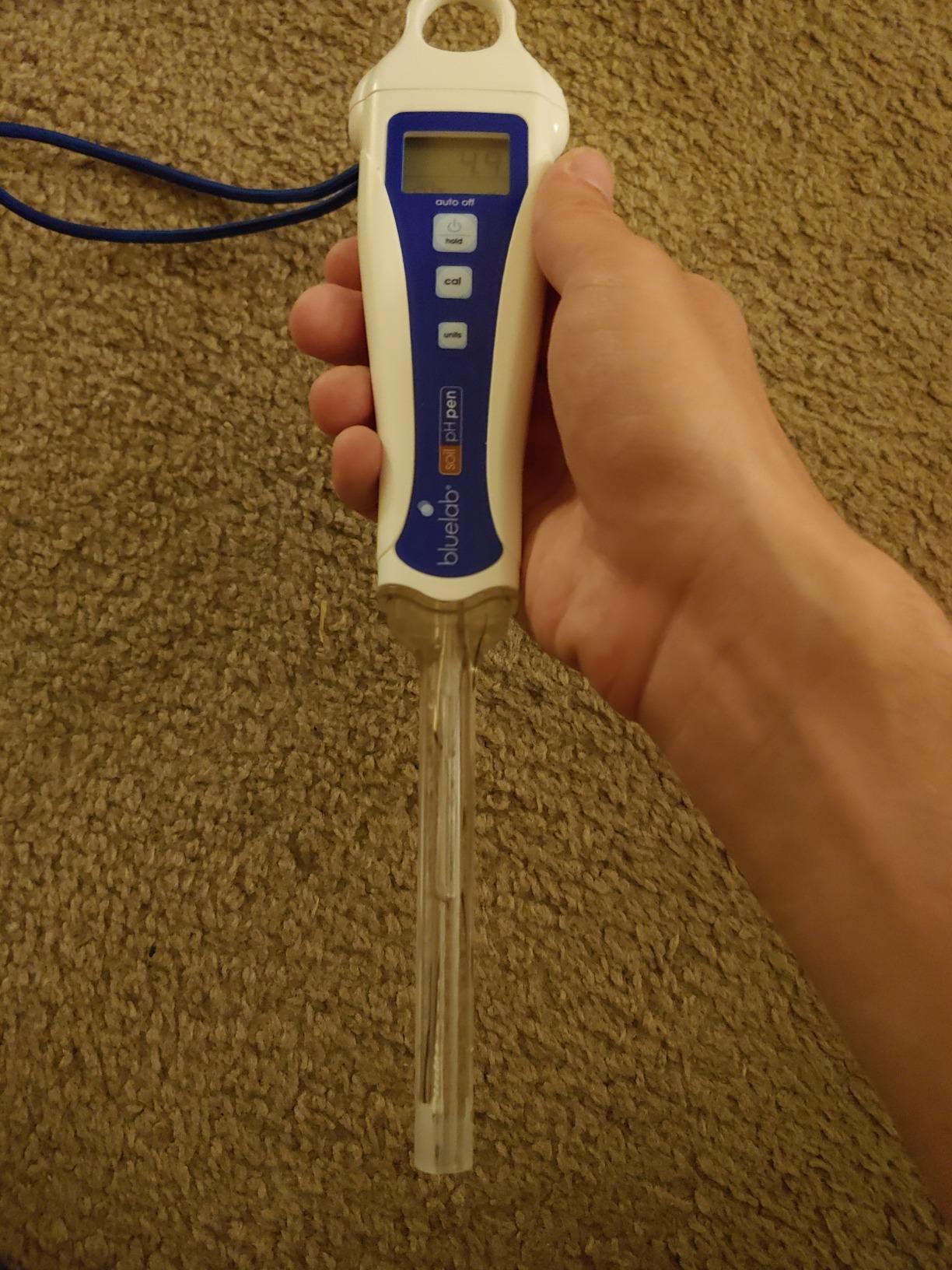 Bluelab Soil Test Kit Digital pH Meter for Soil/Hydroponic Garden/Coco/Rockwool Easy Calibration Water Resistant Precise Readings 0.1 Accuracy Comes with Probe Cover - PENSOILPH customer photo 2