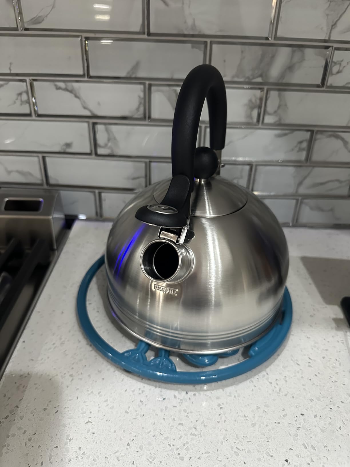 Mr. Coffee Carterton Stainless Steel Whistling Tea Kettle – 1.5-Quart Capacity, Mirror Polish Finish, Durable Tea Kettle for Stovetop, Fast Boiling, Easy Pouring customer photo 2
