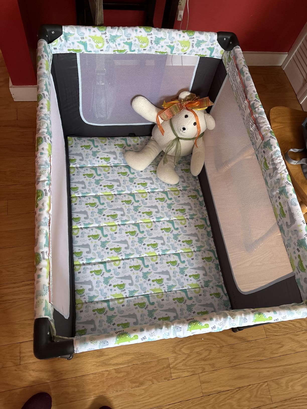 Dream On Me Zodiak Portable Playard, Compact for Travel, Carry Bag, Gray/Green customer photo 1