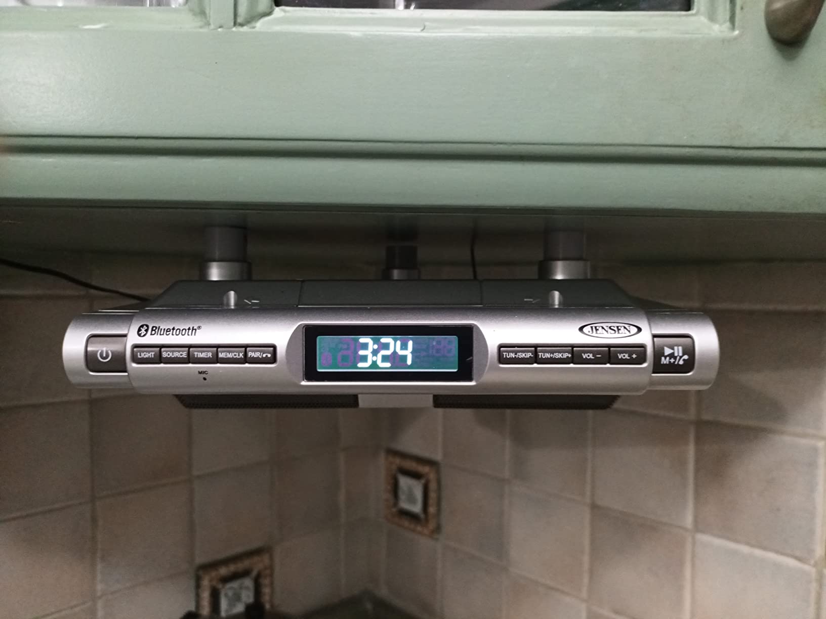 JENSEN SMPS-628 Under-Cabinet Universal Bluetooth Music System customer photo 1