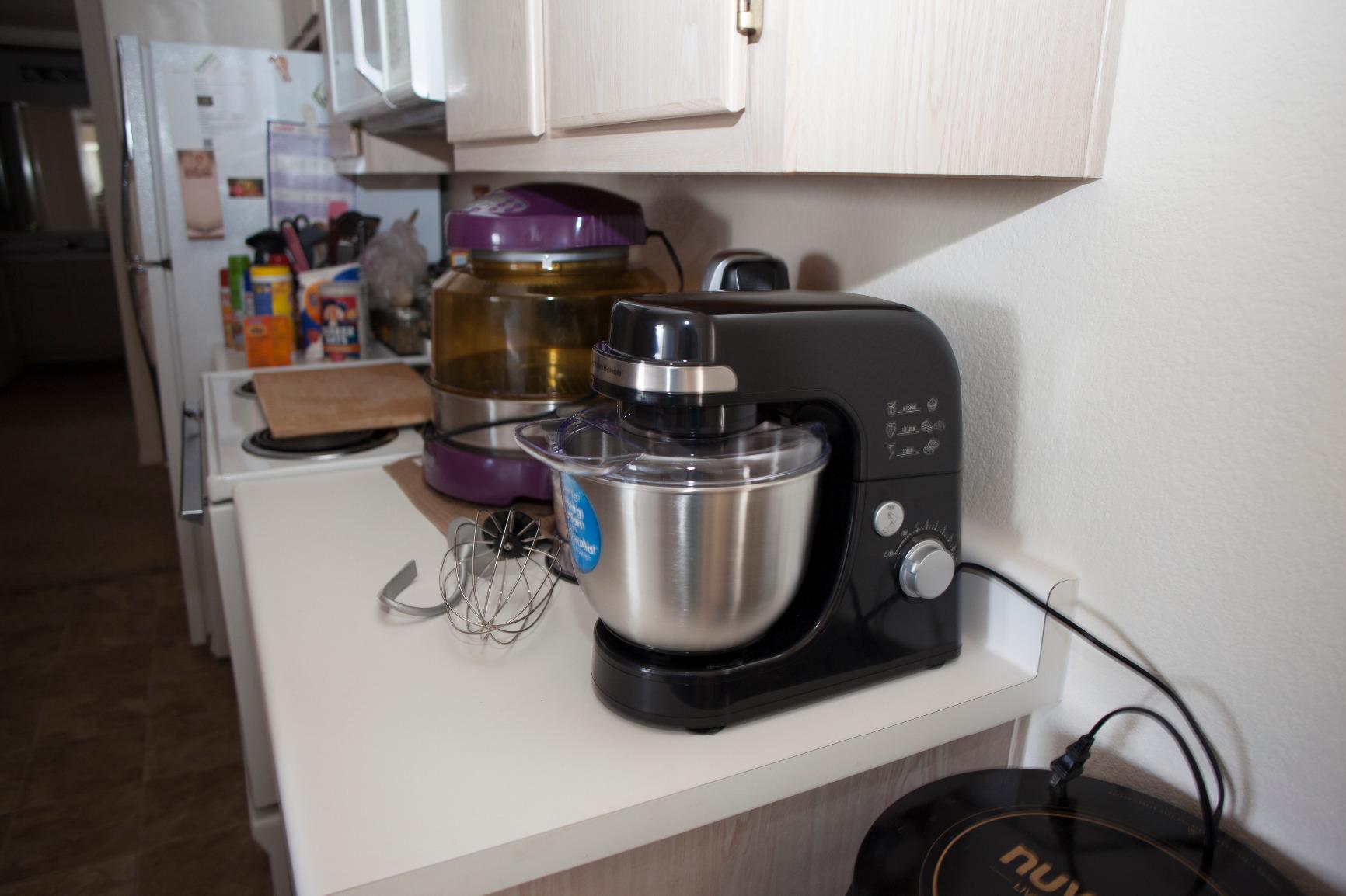 Hamilton Beach 4 Quart Electric Stand Mixer With 7 Speeds customer photo 2