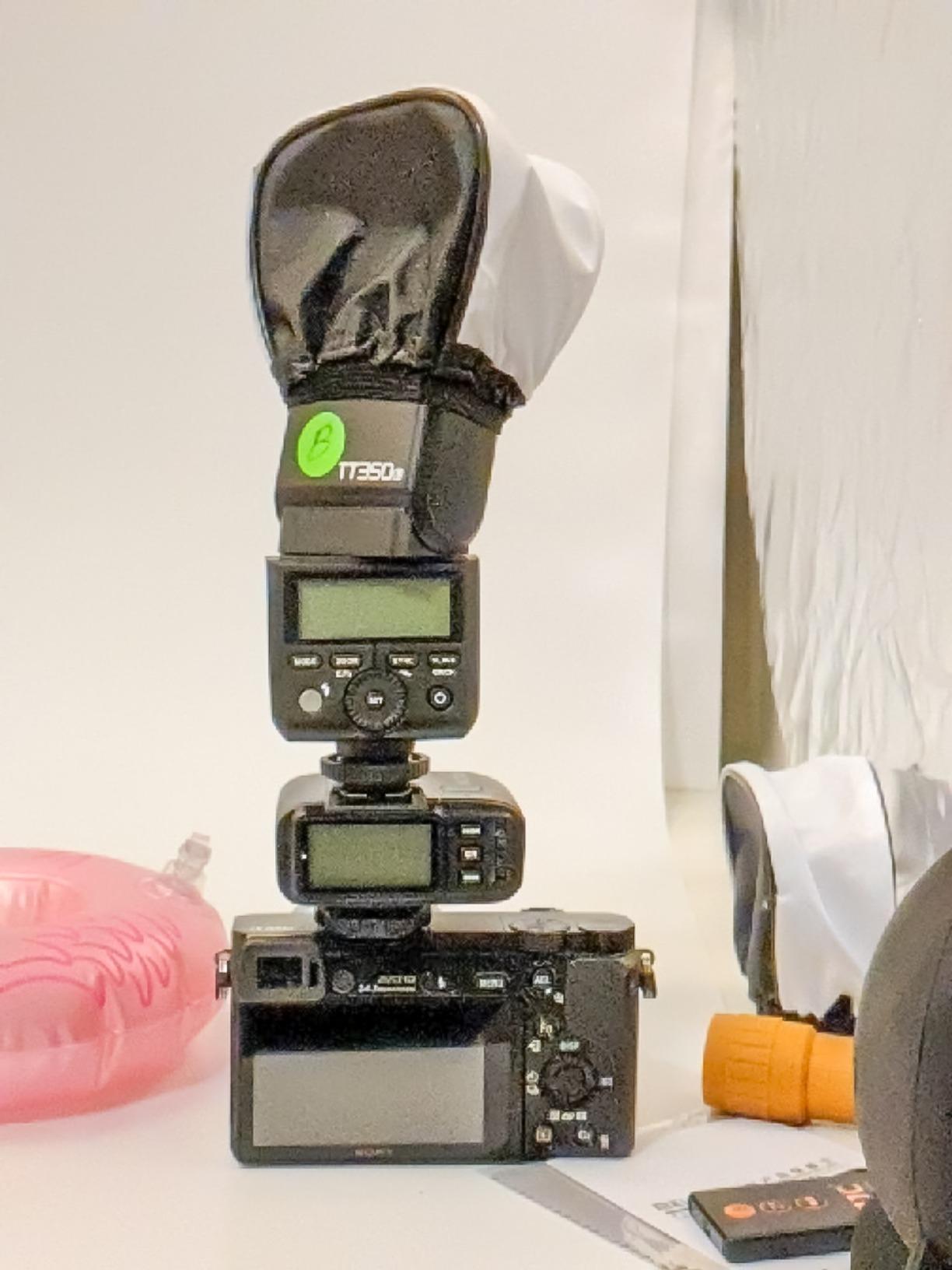 NEEWER Universal Soft Mini Flash Bounce Diffuser Cap | Compatible with Canon Nikon Godox Neewer TT560 NW550 NW561 NW570 NW580 NW625 NW635 NW-670 750II NW645 NW655 Speedlite Flash customer photo 2