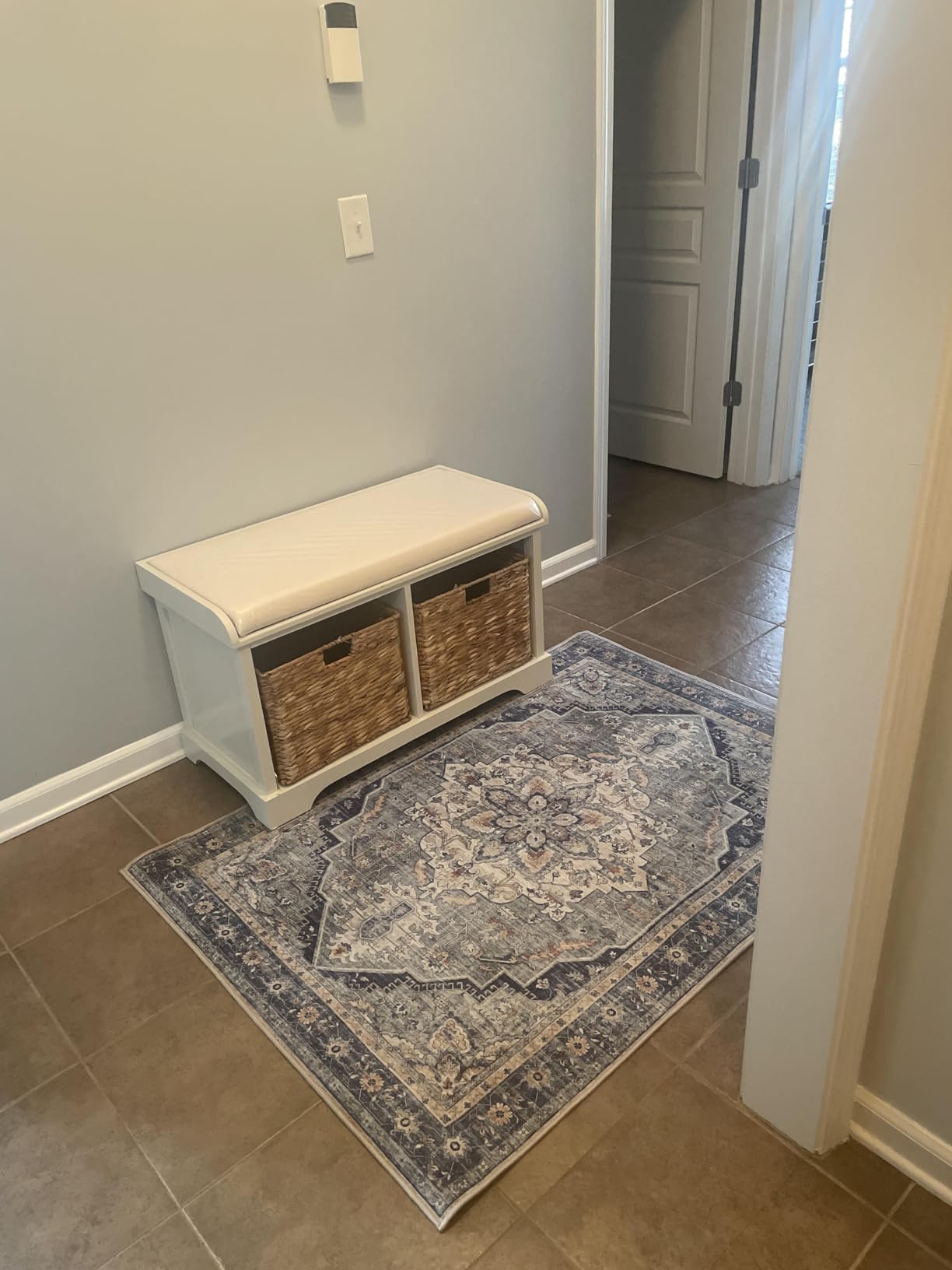 SAFAVIEH Freddy Wood Storage Bench, 33