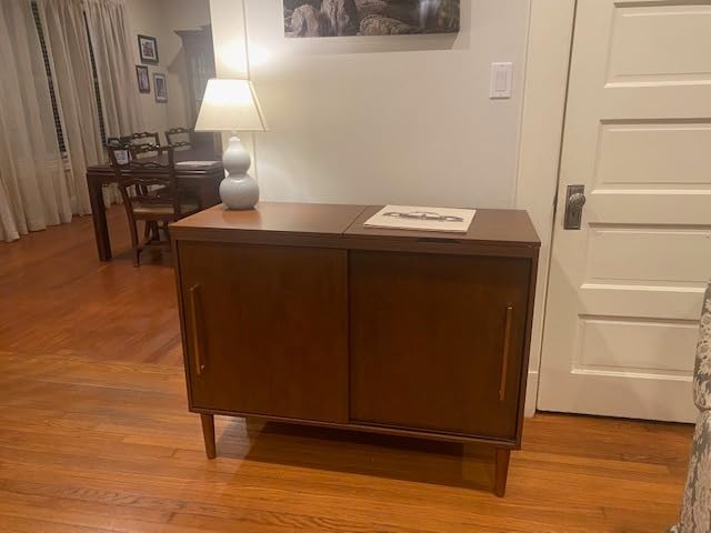 Crosley Furniture Everett Media Console and Record Player Stand with Storage for Vinyl Records, Mahogany customer photo 2