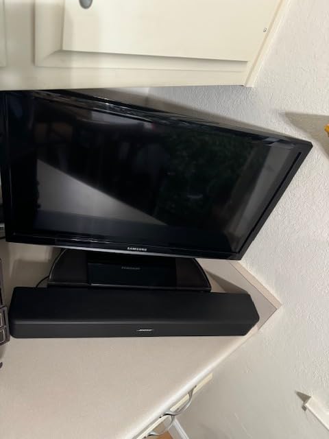 Bose Solo 5 TV Soundbar Sound System with Universal Remote Control, Black customer photo 2