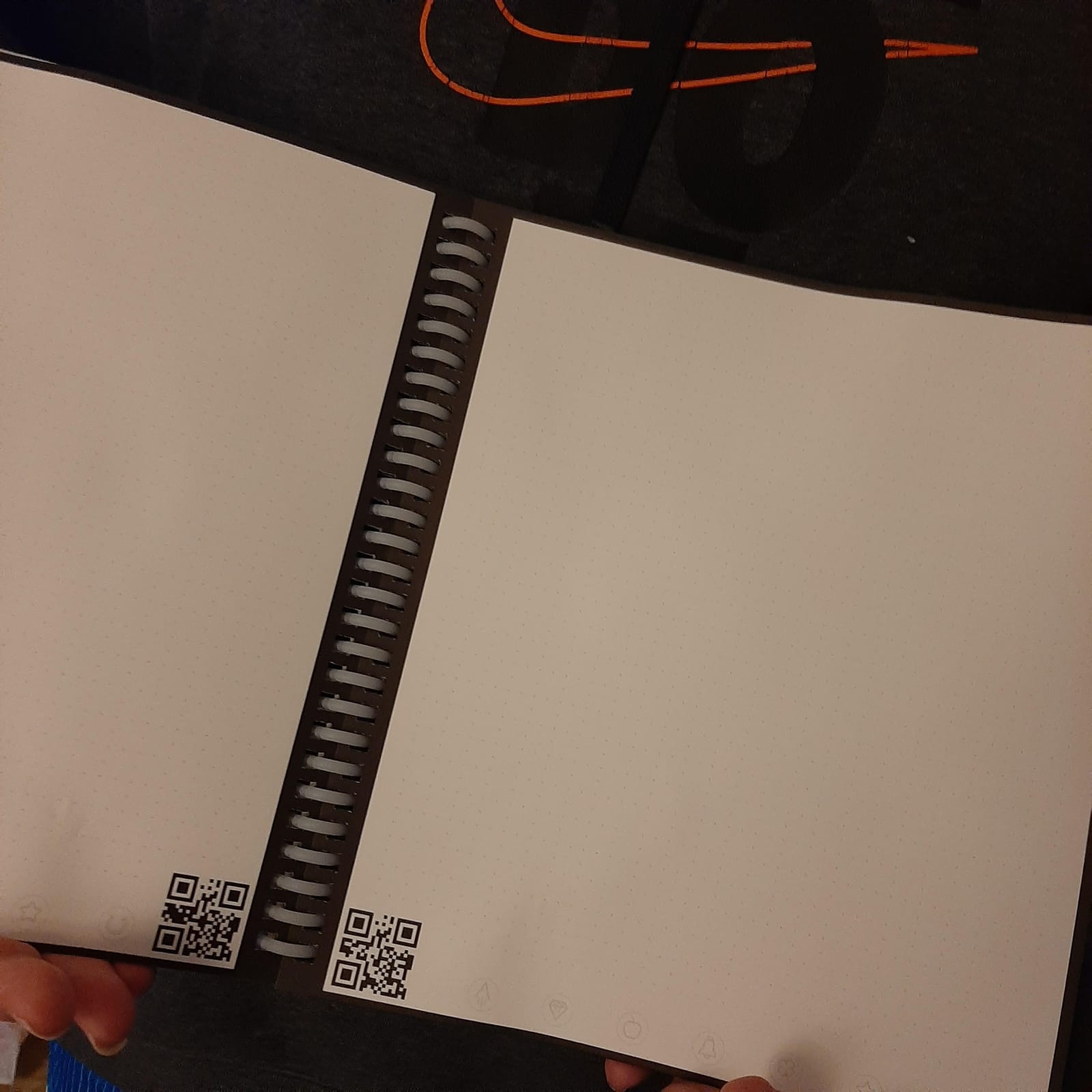Rocketbook Wave Smart - Dotted Grid Eco-Friendly Notebook with 1 Pilot Frixion Pen Included - Standard Size (8.5