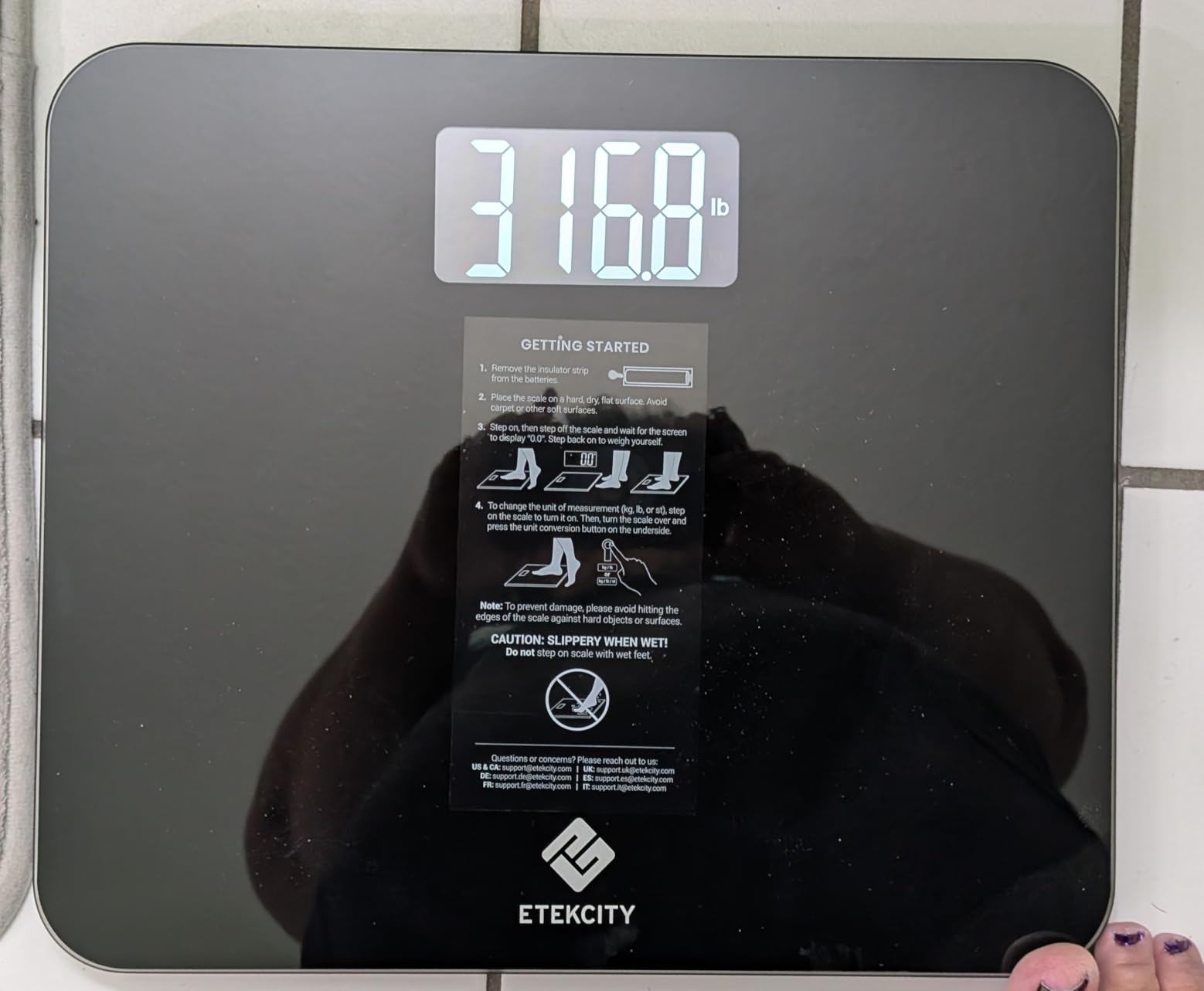 Etekcity Digital Body Weight Bathroom Scale, 6mm Tempered Glass, 400 lbs customer photo 1