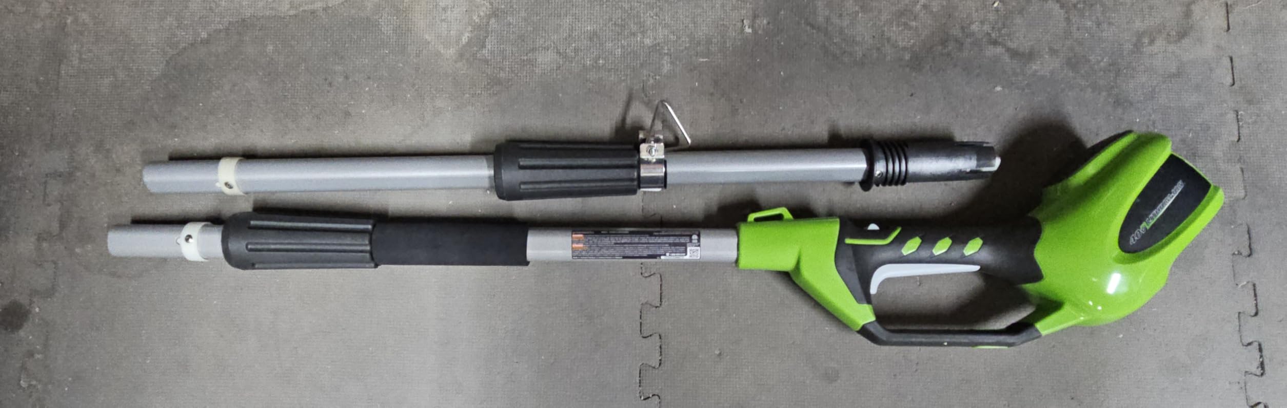 Greenworks 40V 8 in Pole Saw Hedge Trimmer Kit, 2.0 Ah Battery and Charger customer photo 2
