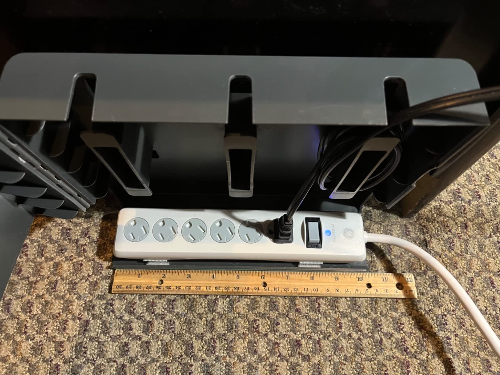 GE Surge Protector Power Strip, 8 Ft Long Extension Cord, 6 Outlet Extender customer photo 2