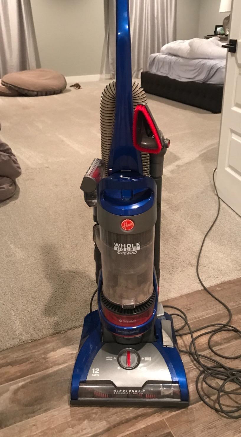 Hoover WindTunnel 2 Whole House Rewind Bagless Vacuum Cleaner customer photo 2