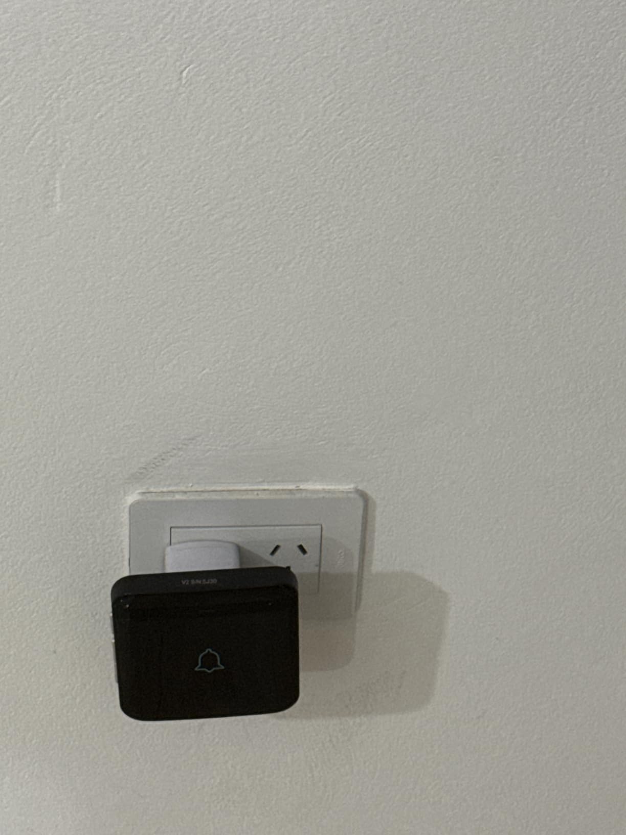 AVANTEK Wireless Doorbell, 1300 ft Range, Waterproof, 2 Receivers, Black customer photo 2