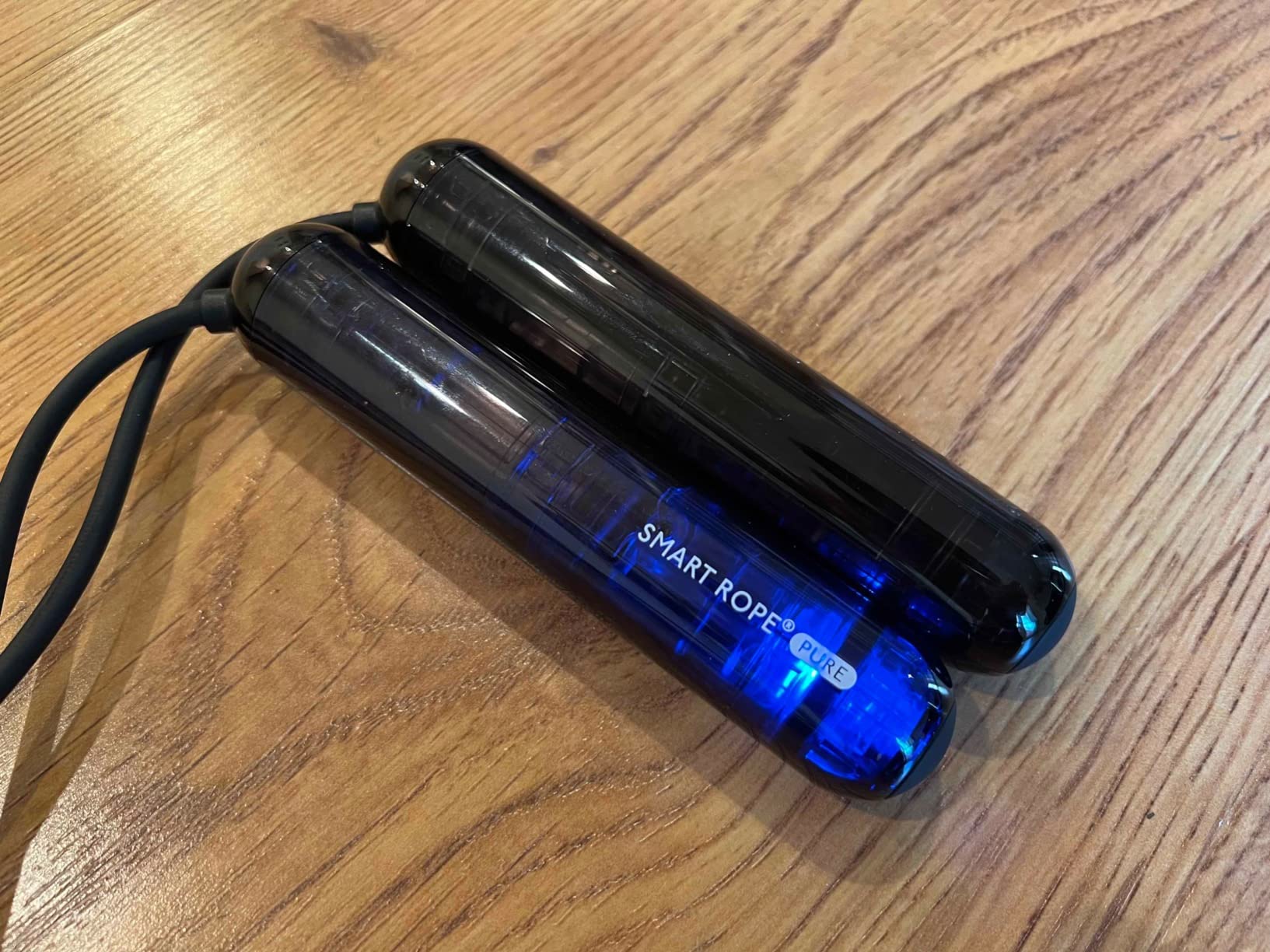 Tangram Smart Rope PURE (App-Connected Smart Jump Rope for Fitness and Workouts, Jump Counter, Adjustable Length, Bluetooth Enabled, Track Calories and Jumps, Dual Ball Bearing Rotation) customer photo 1