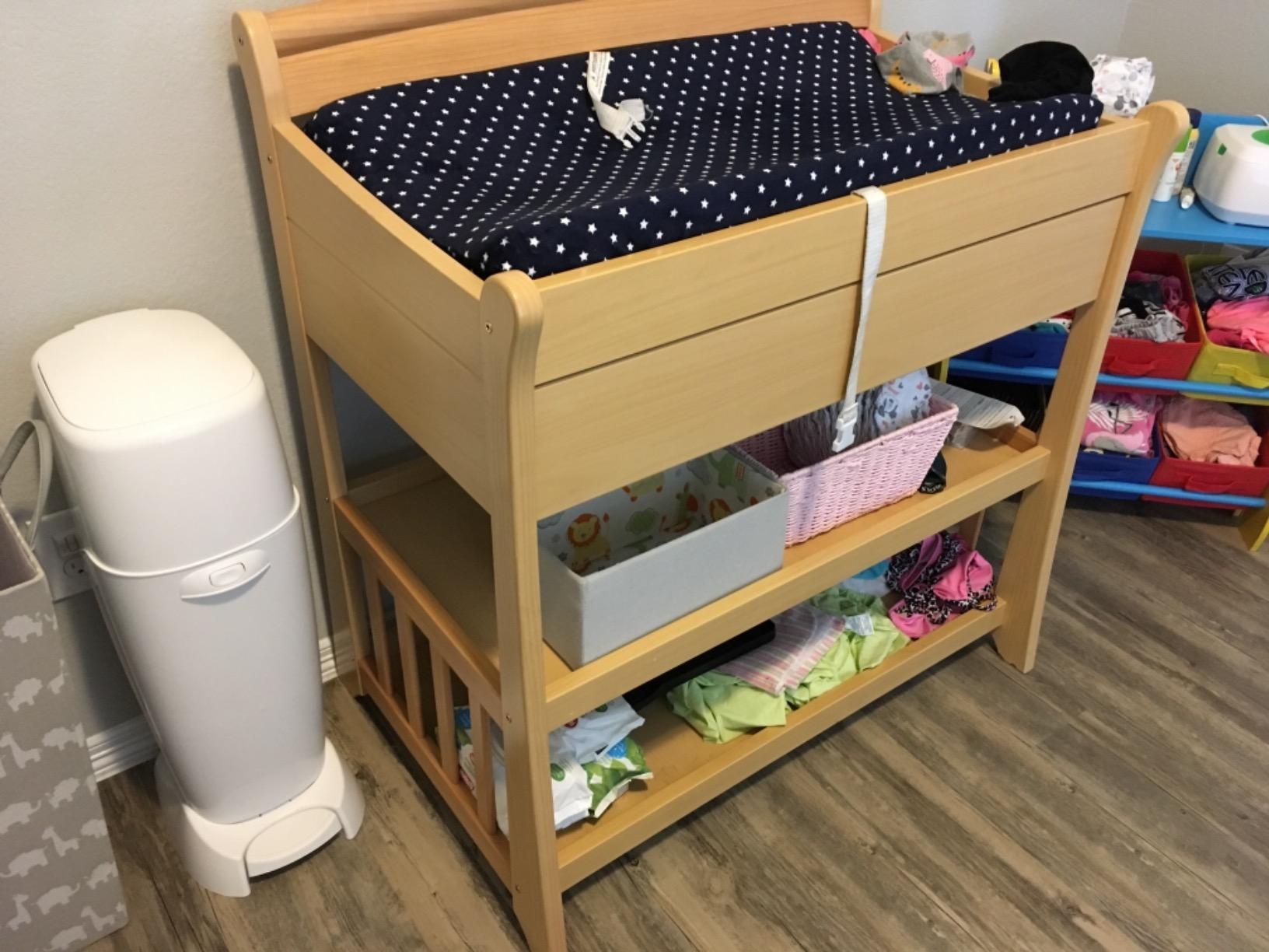 Diaper Genie Complete Diaper Pail (White) – Includes 1 Refill (Holds 270 Newborn Diapers) & 1 Carbon Filter customer photo 1