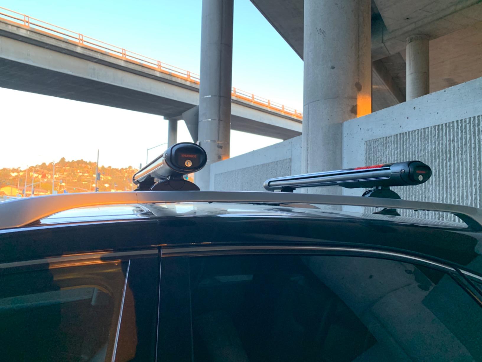 Yakima FatCat EVO 6 Ski & Snowboard Roof Rack Mount for 6 Pairs of Skis or 4 Snowboards, Black - Aerodynamic Car Rooftop Carrier, Universal Mounting, Lockable with Lift Clearance customer photo 1
