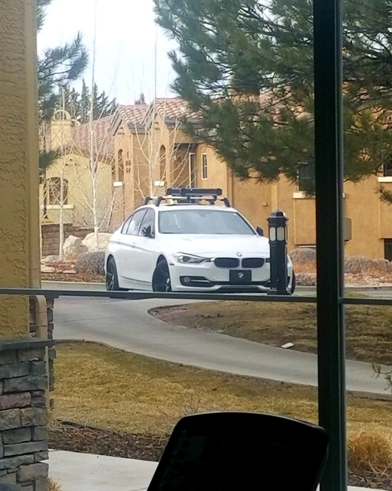 Yakima - FreshTrack 4, Rooftop Ski and Snowboard Mount customer photo 2