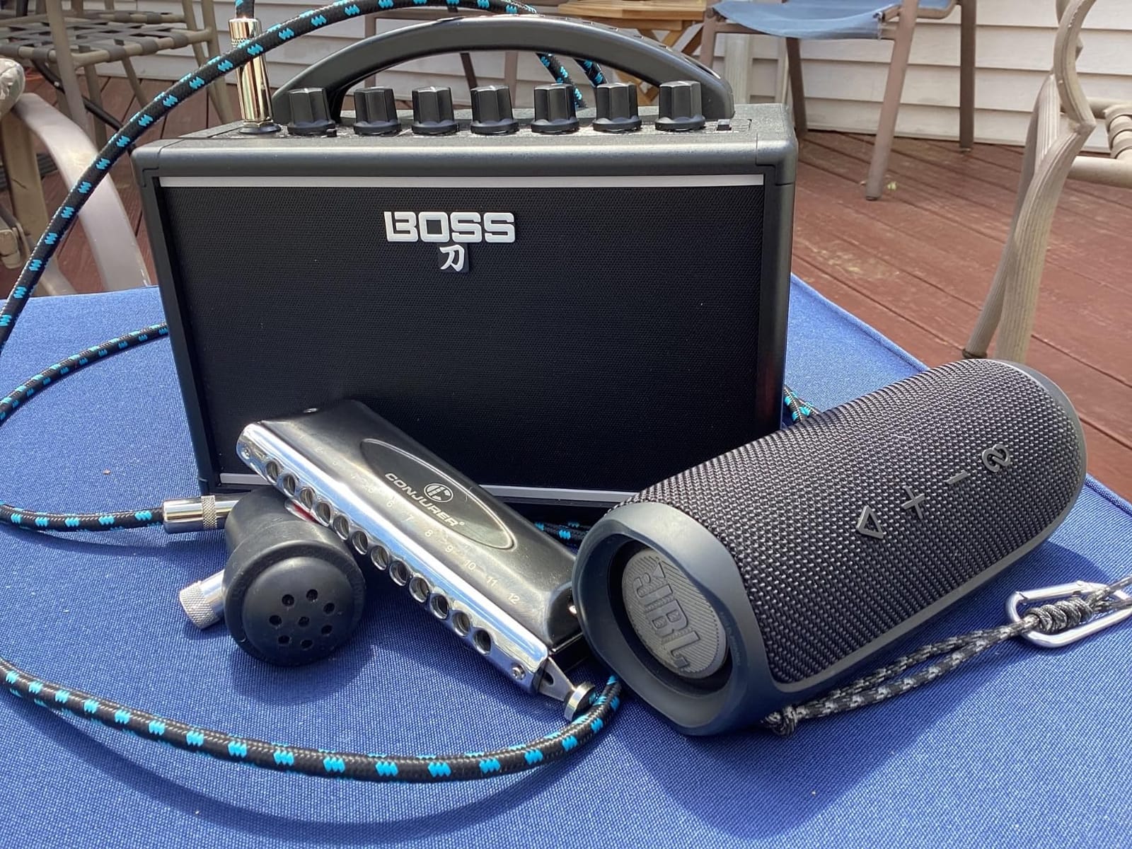 Boss Katana Mini - 7-Watt Combo Amp Ultra-Compact and Travel-Ready customer photo 2
