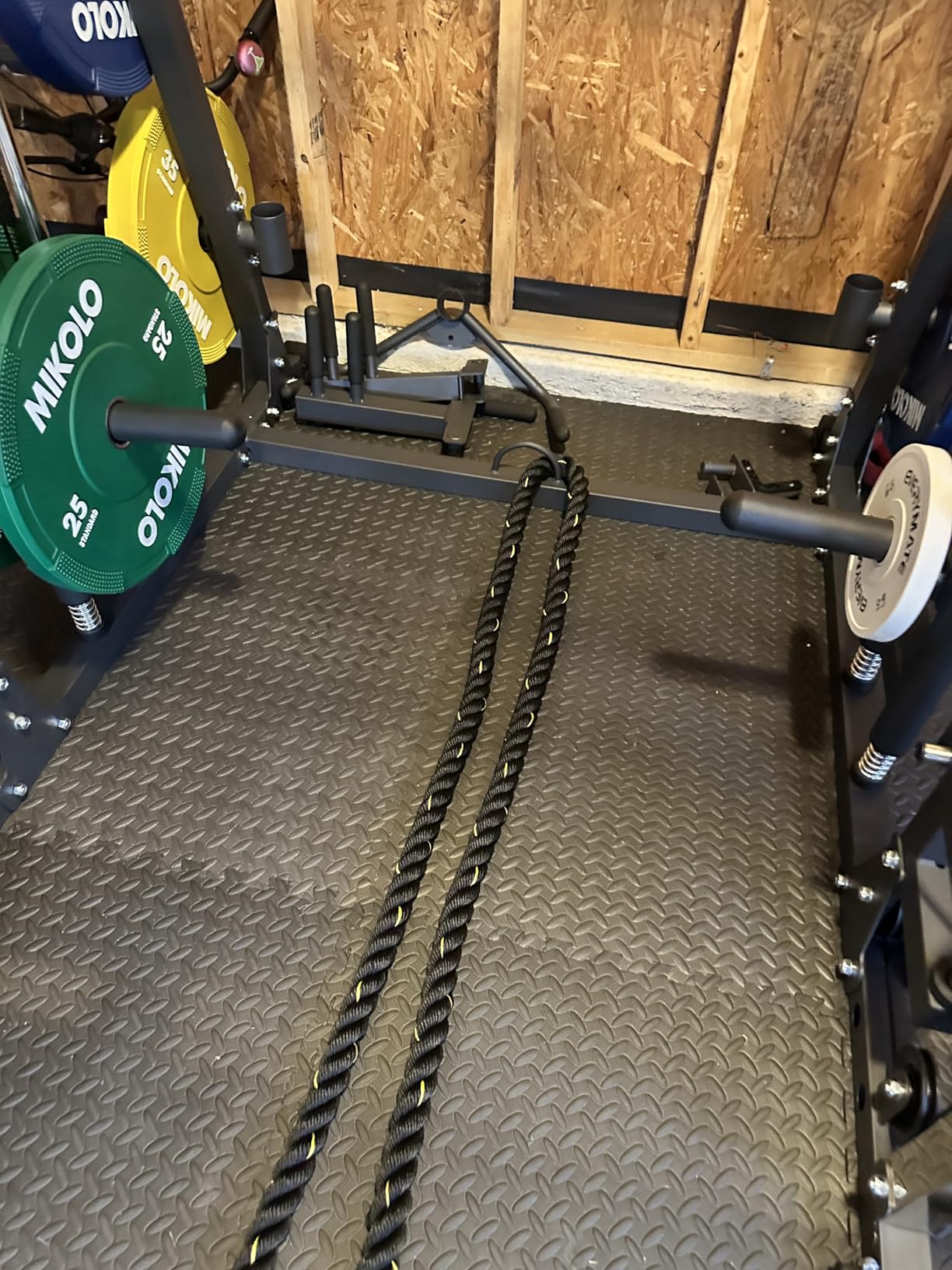 Amazon Basics Battle Rope for Home Gym Workout, Exercise Training Equipment customer photo 1