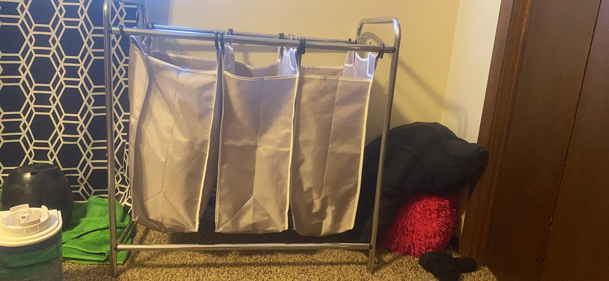 Amazon Basics 3-Bag Laundry Sorter with Removable Bags, Metal Frame, Washable, Locking Wheels, Gray customer photo 2